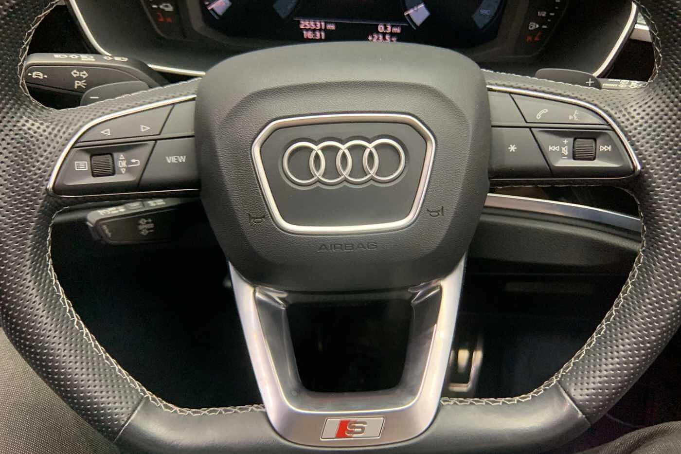Audi-Q3-image-17