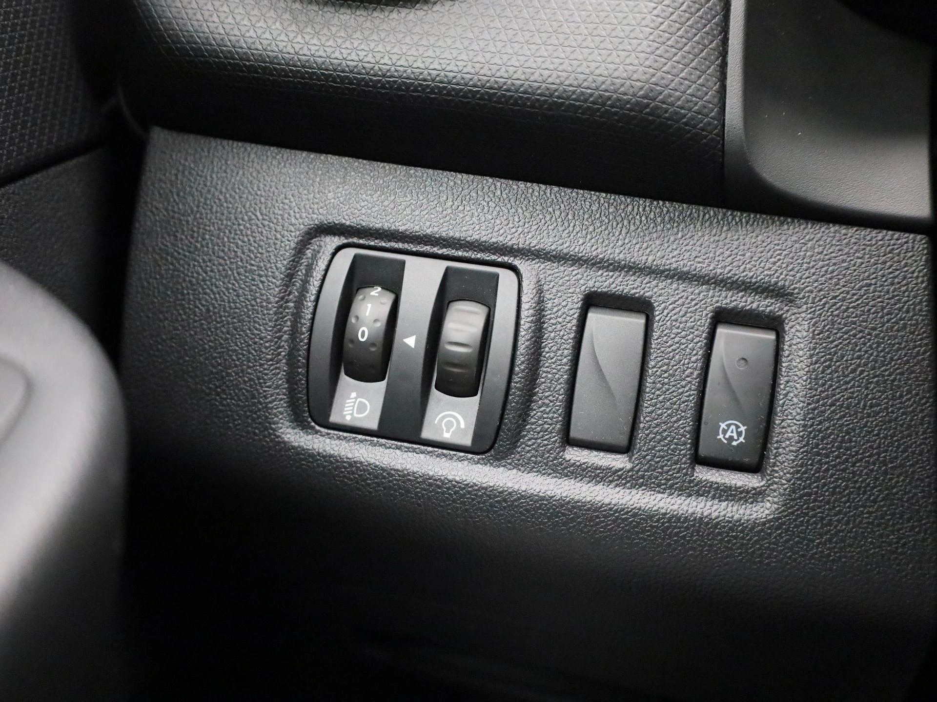 Renault-Clio-image-21