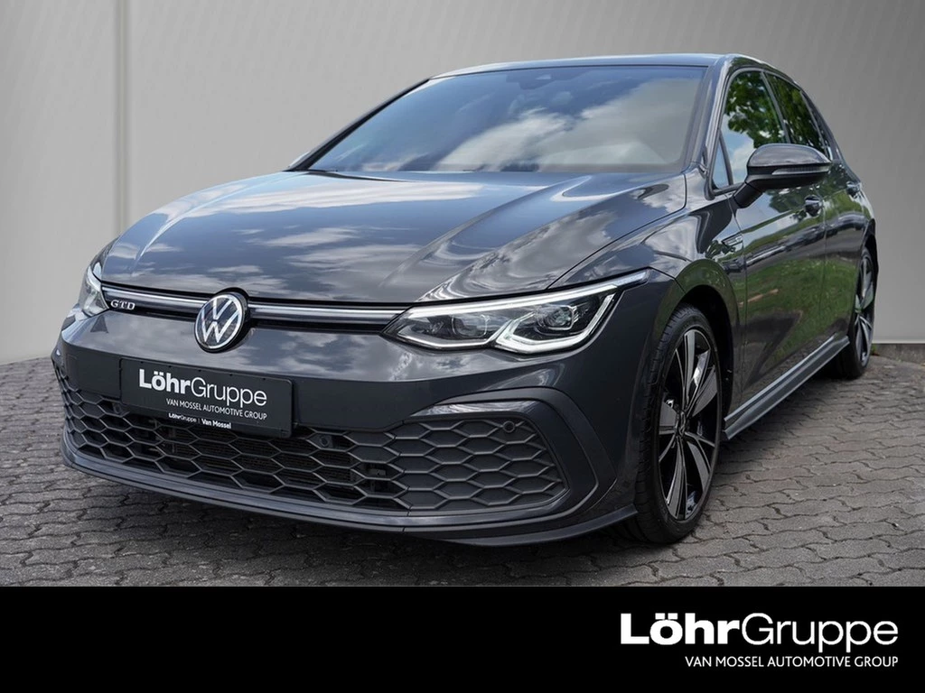 Volkswagen-Golf-image-0