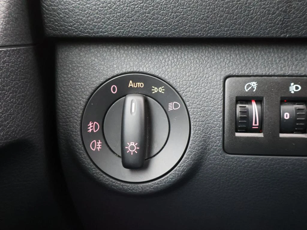 Volkswagen-Caddy-image-21