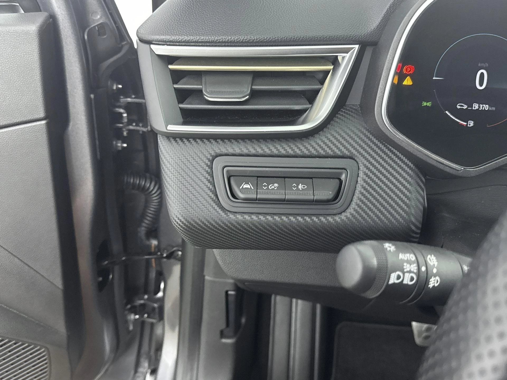 Renault-Clio-image-22