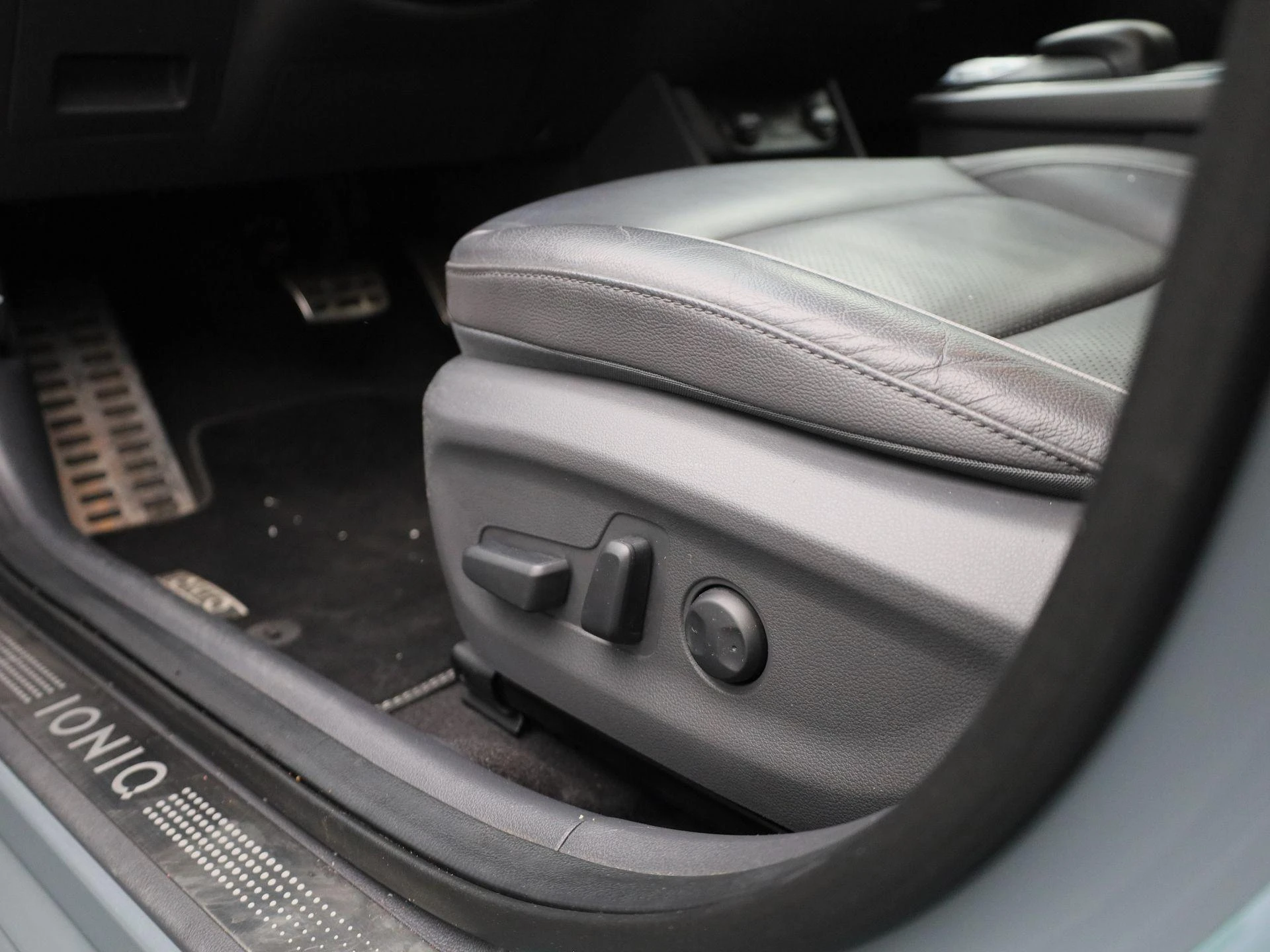 Hyundai-IONIQ-image-29