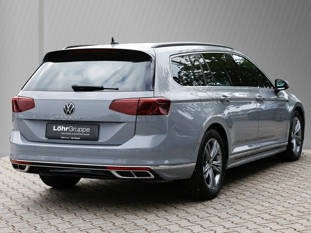 Volkswagen-Passat-image-3