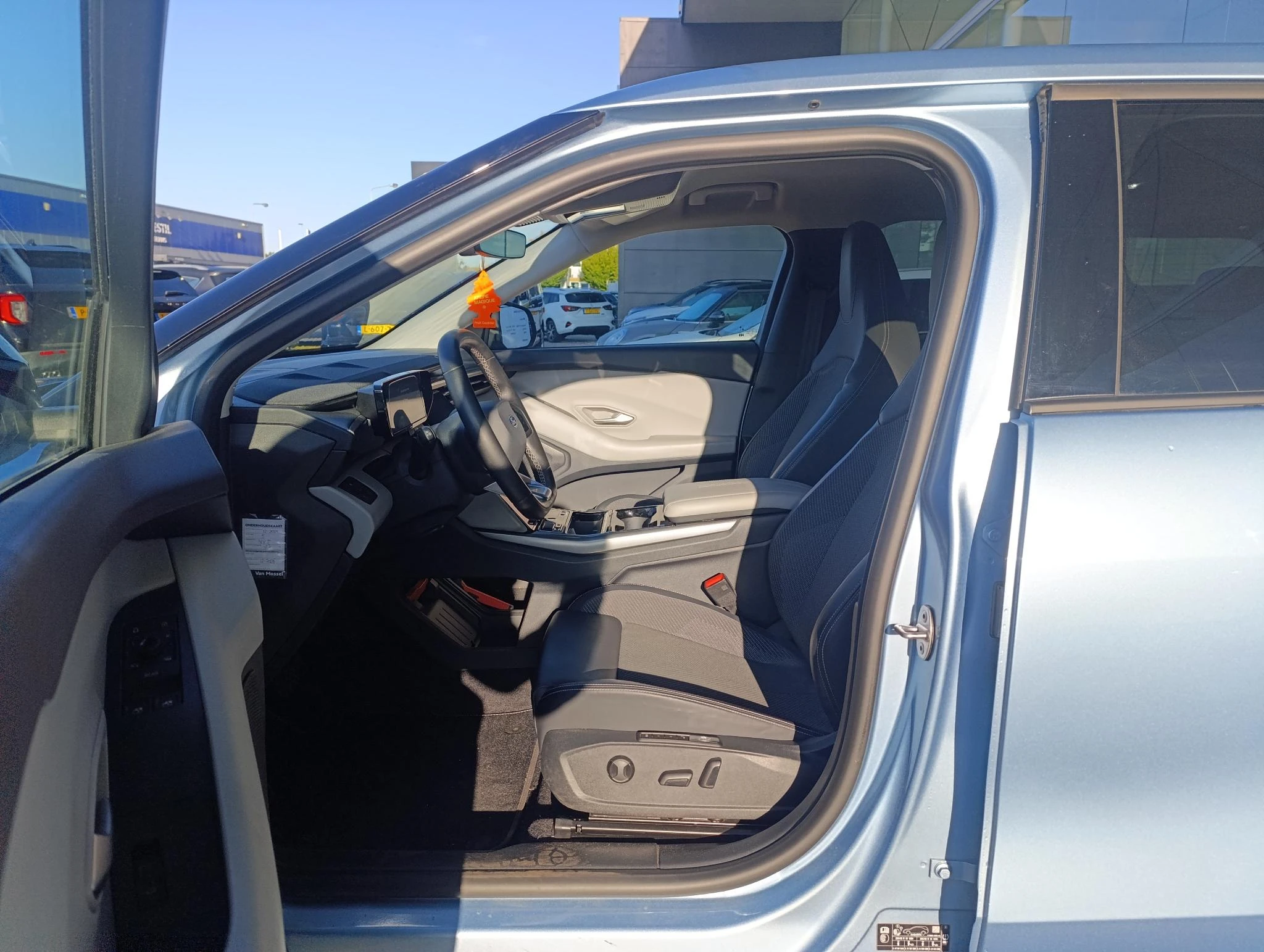 Ford-Explorer-image-13