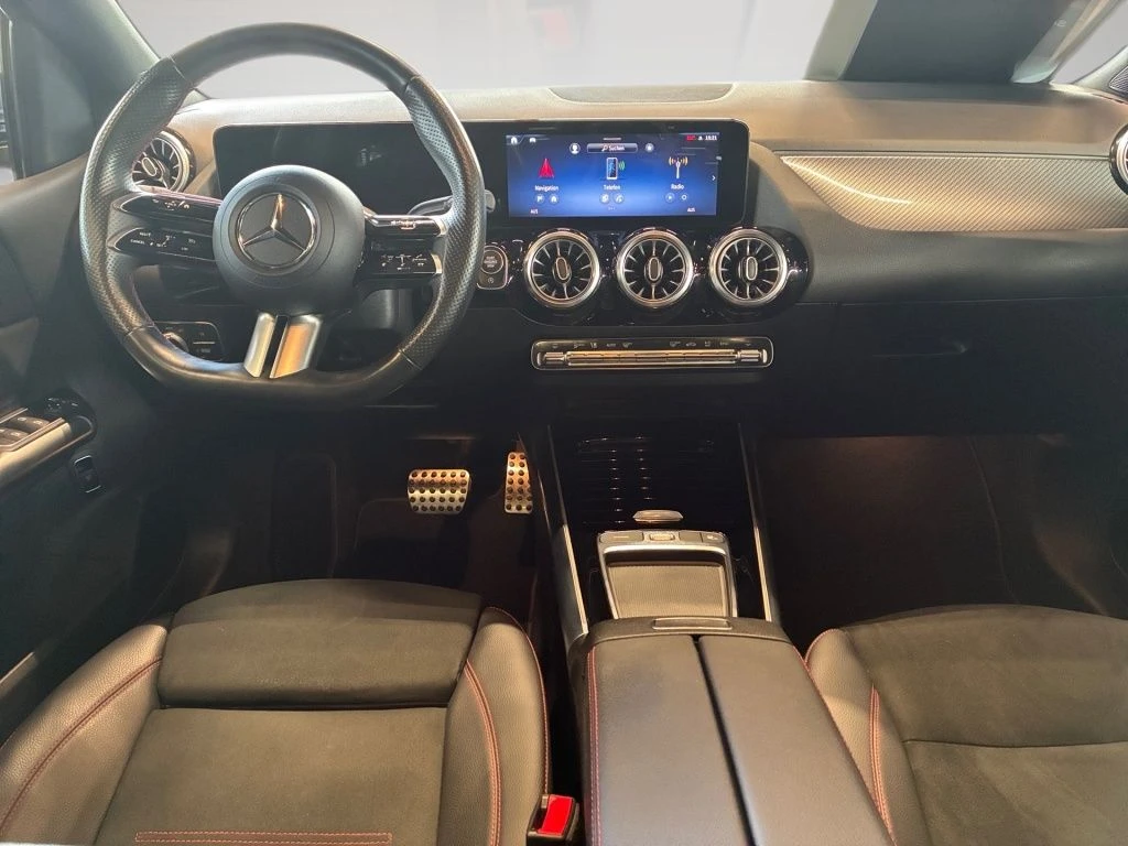 Mercedes-Benz-B-Klasse 220 d-image-11