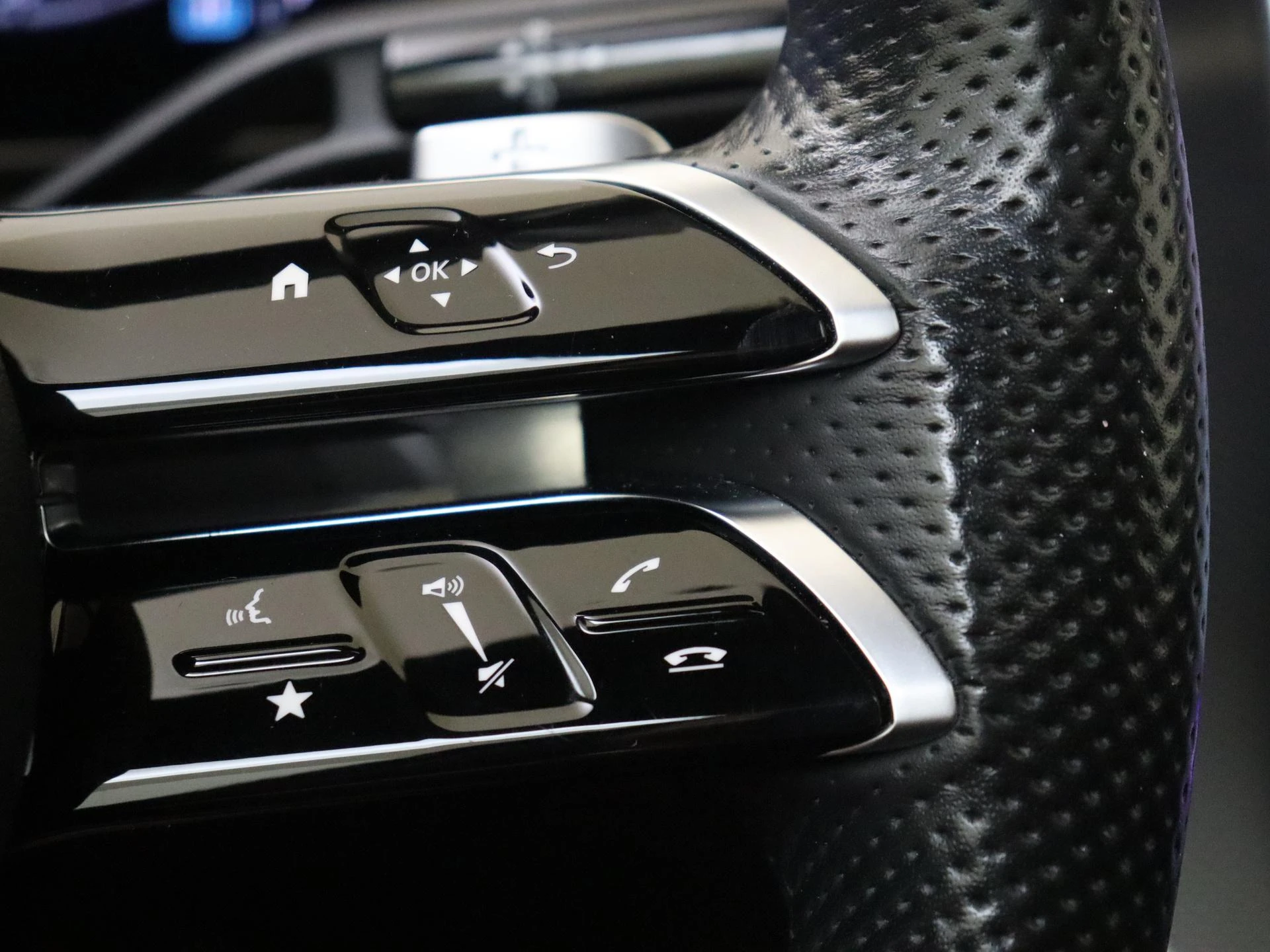 Mercedes-Benz-C-Klasse-image-13