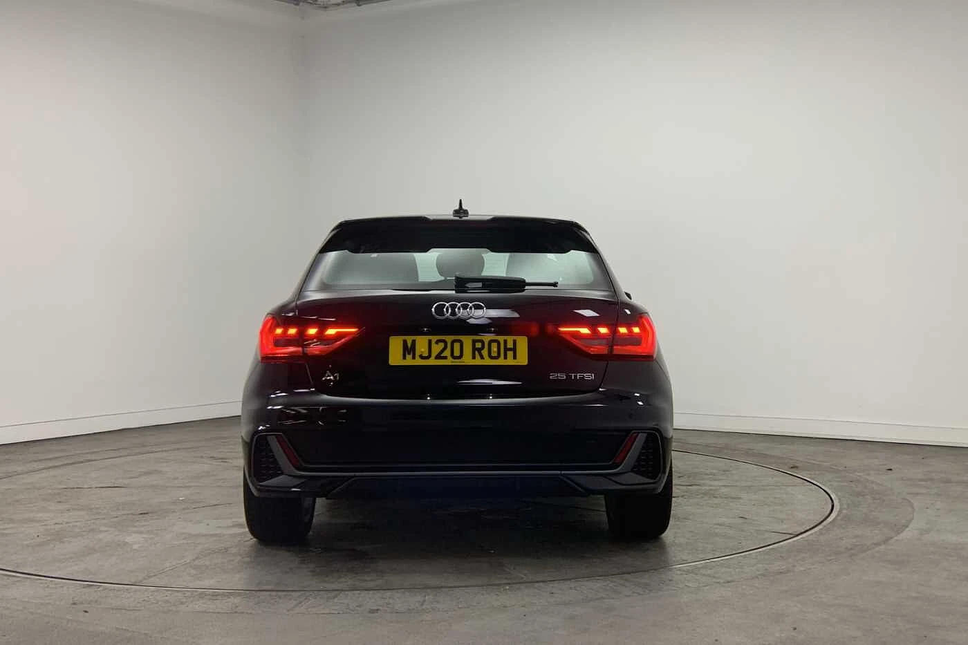 Audi-A1 Sportback-image-10