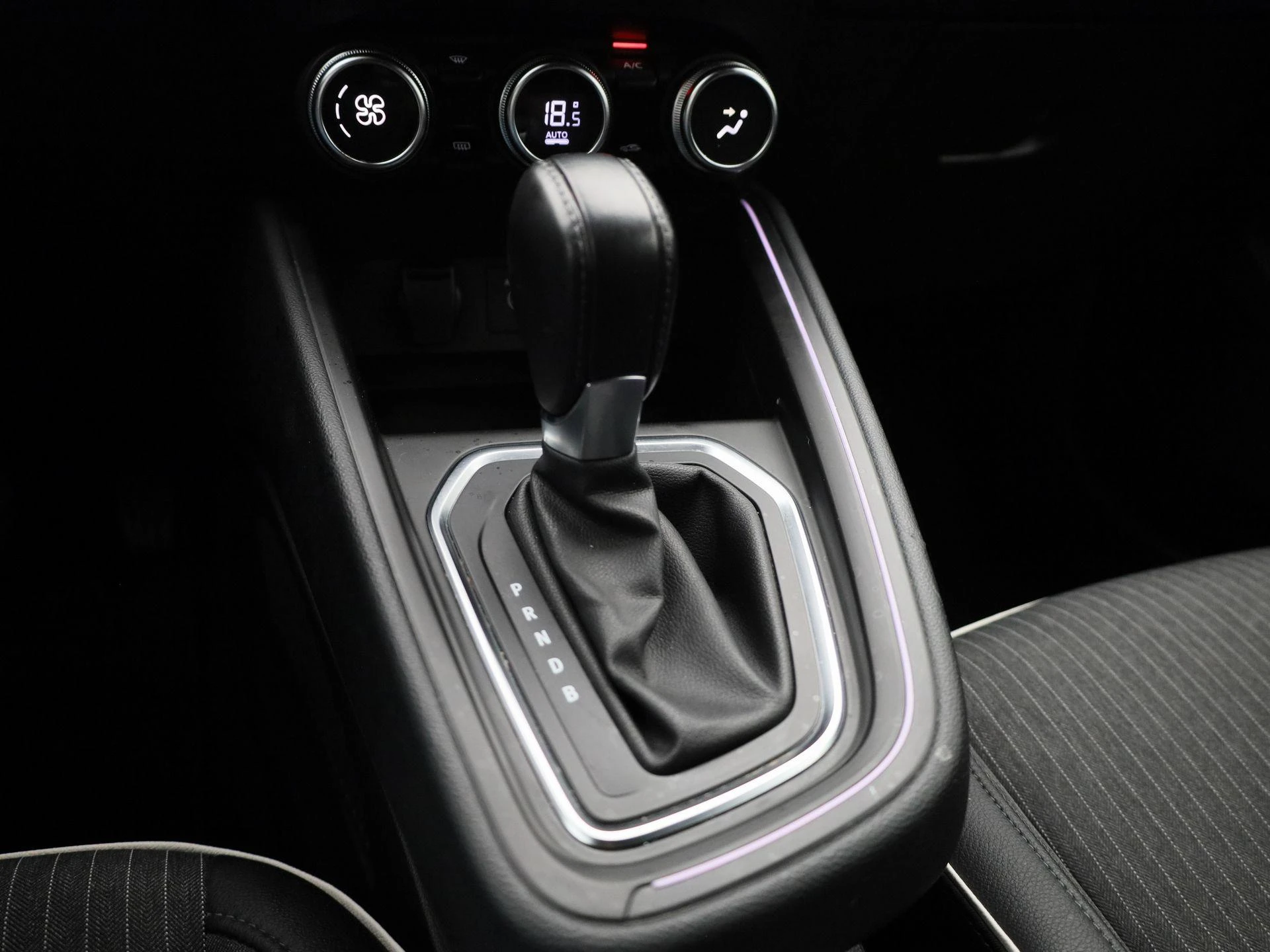 Renault-Clio-image-18