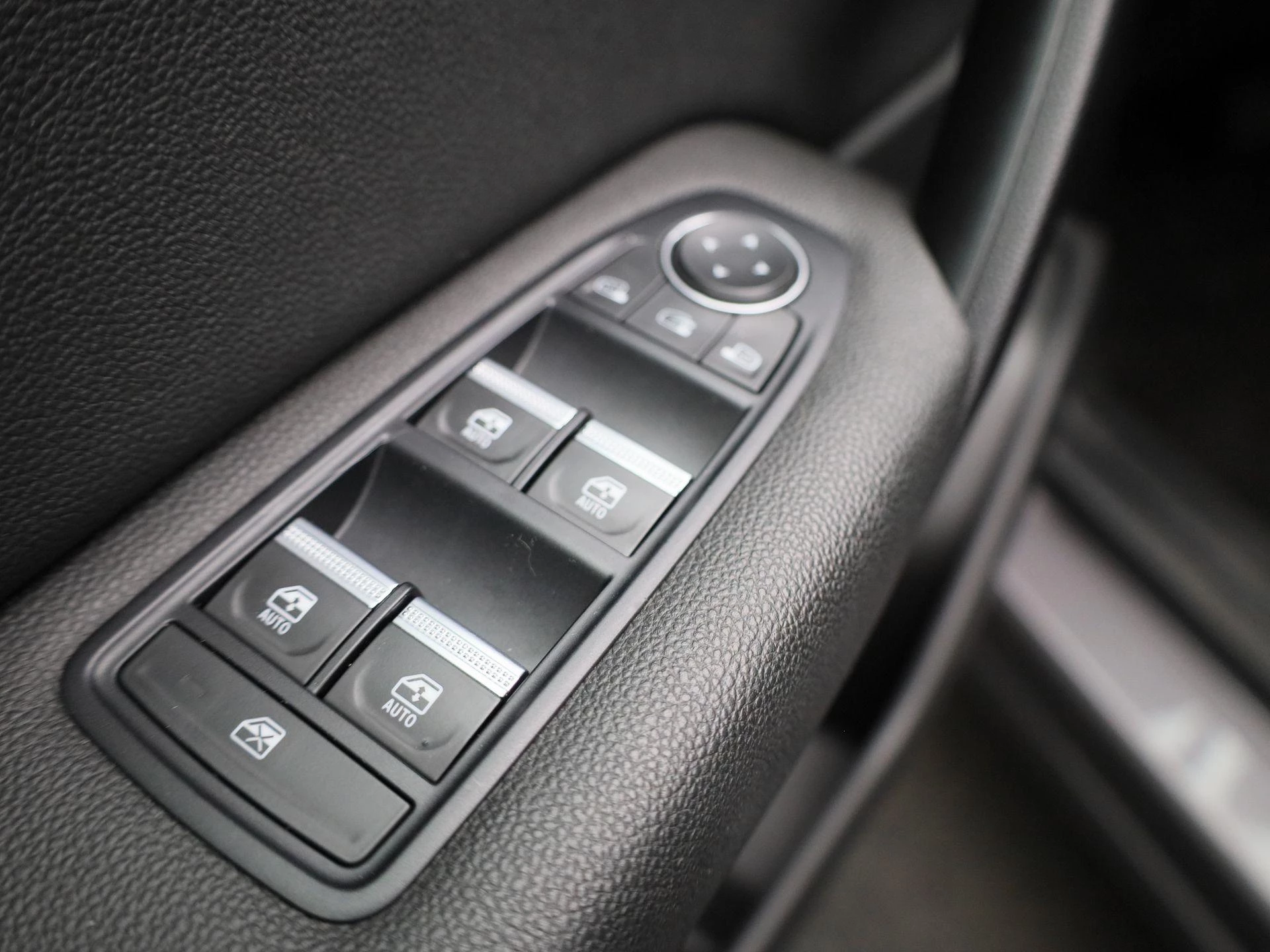 Renault-Captur-image-28