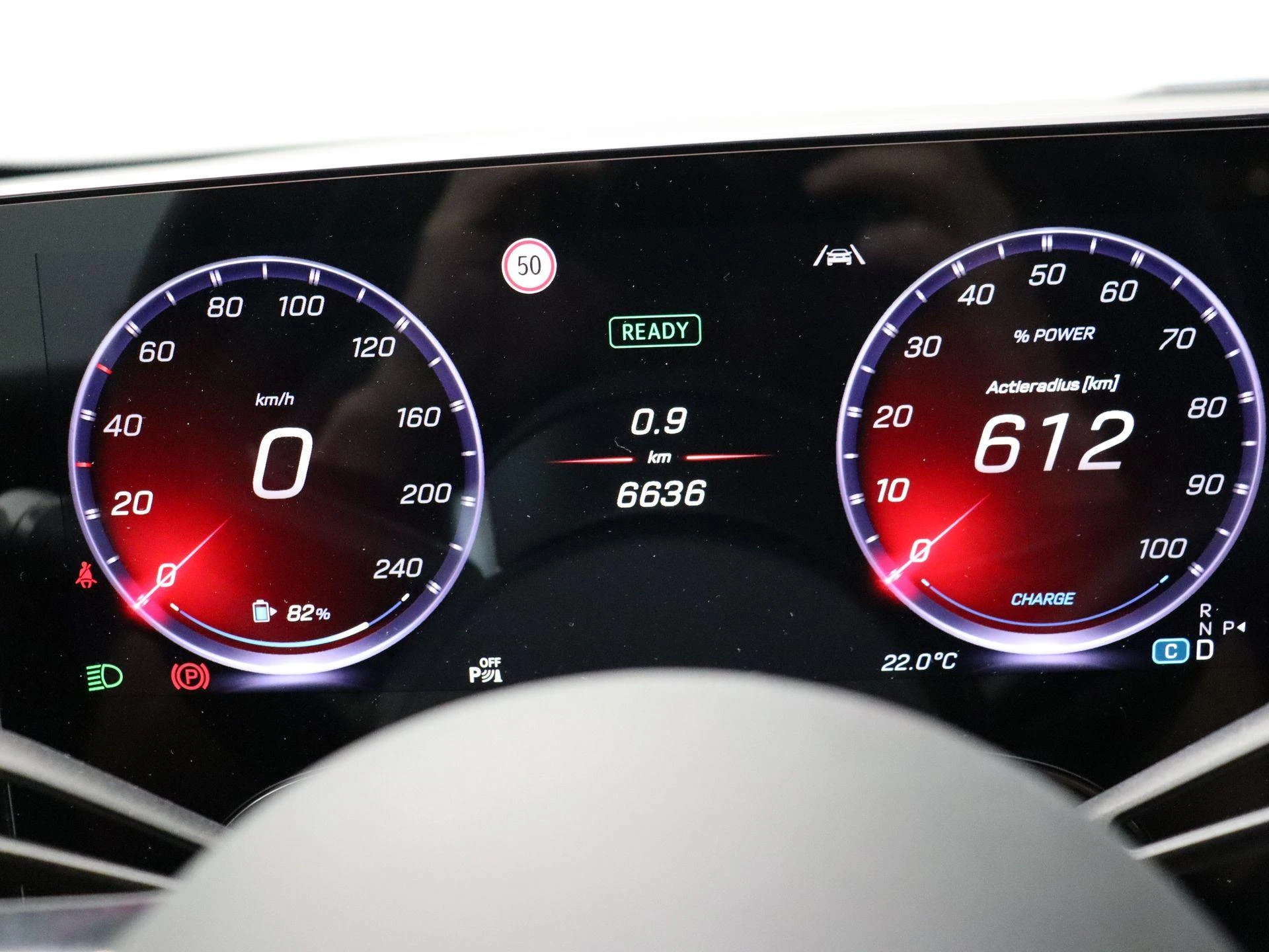 Mercedes-Benz-CLA-image-14