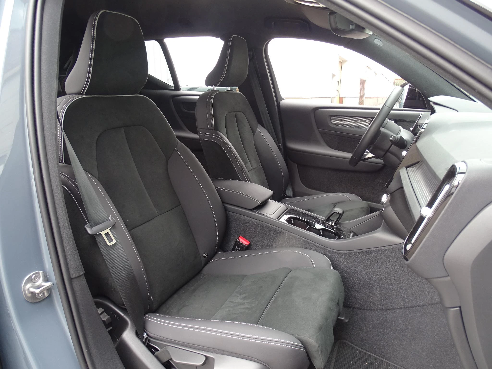 Volvo-XC40-image-12