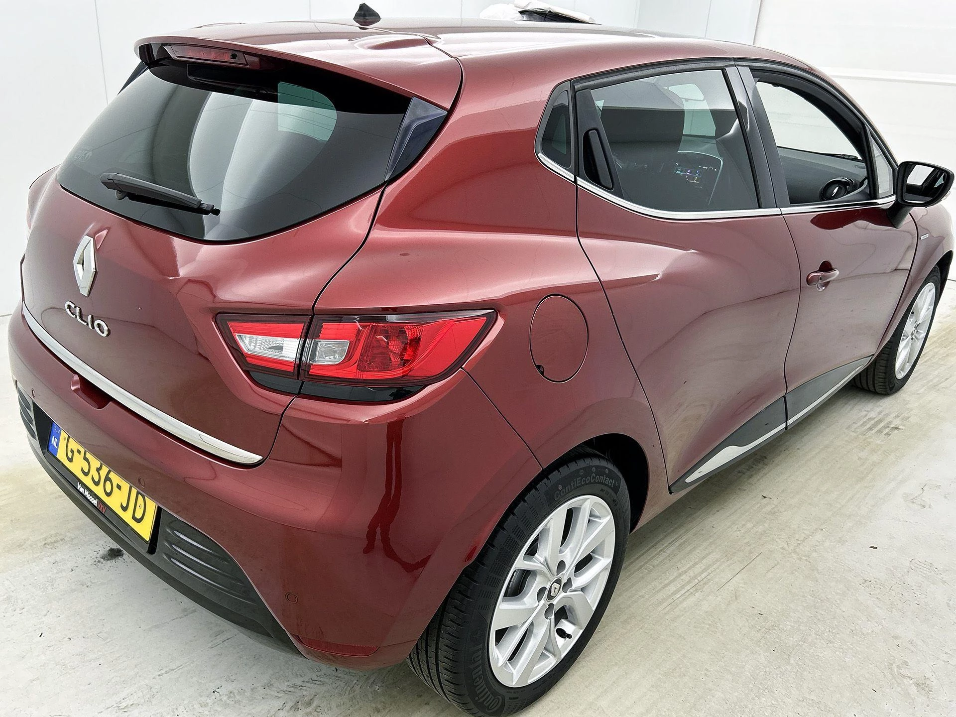 Renault-Clio-image-13