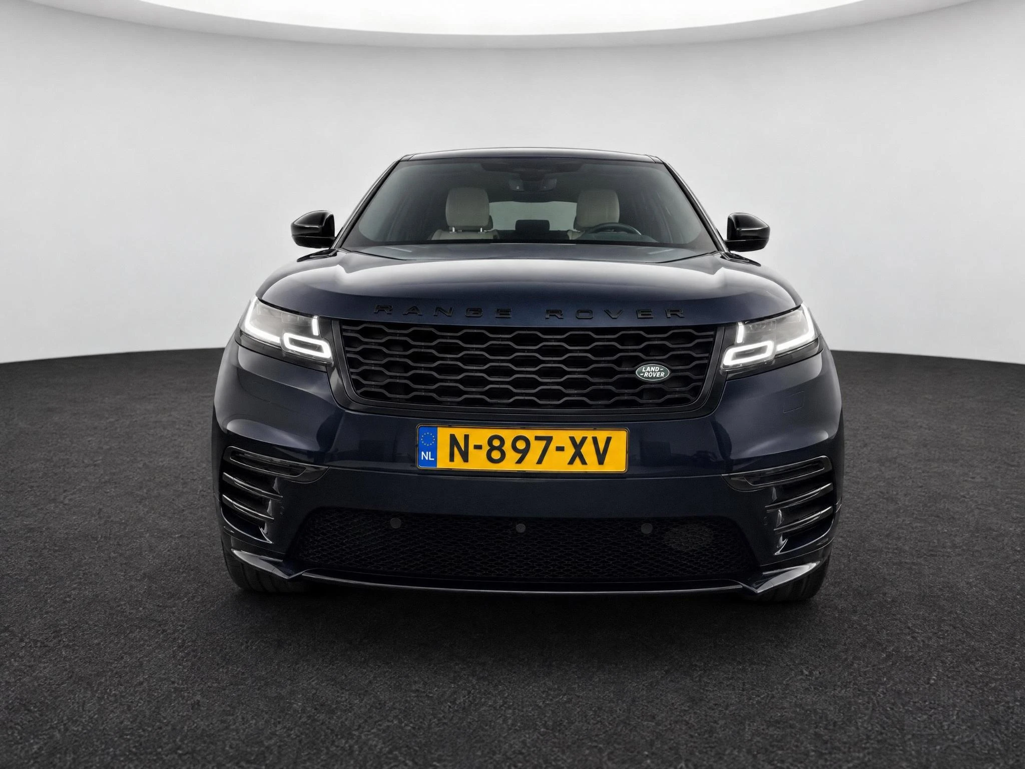 Land Rover-Range Rover Velar-image-1