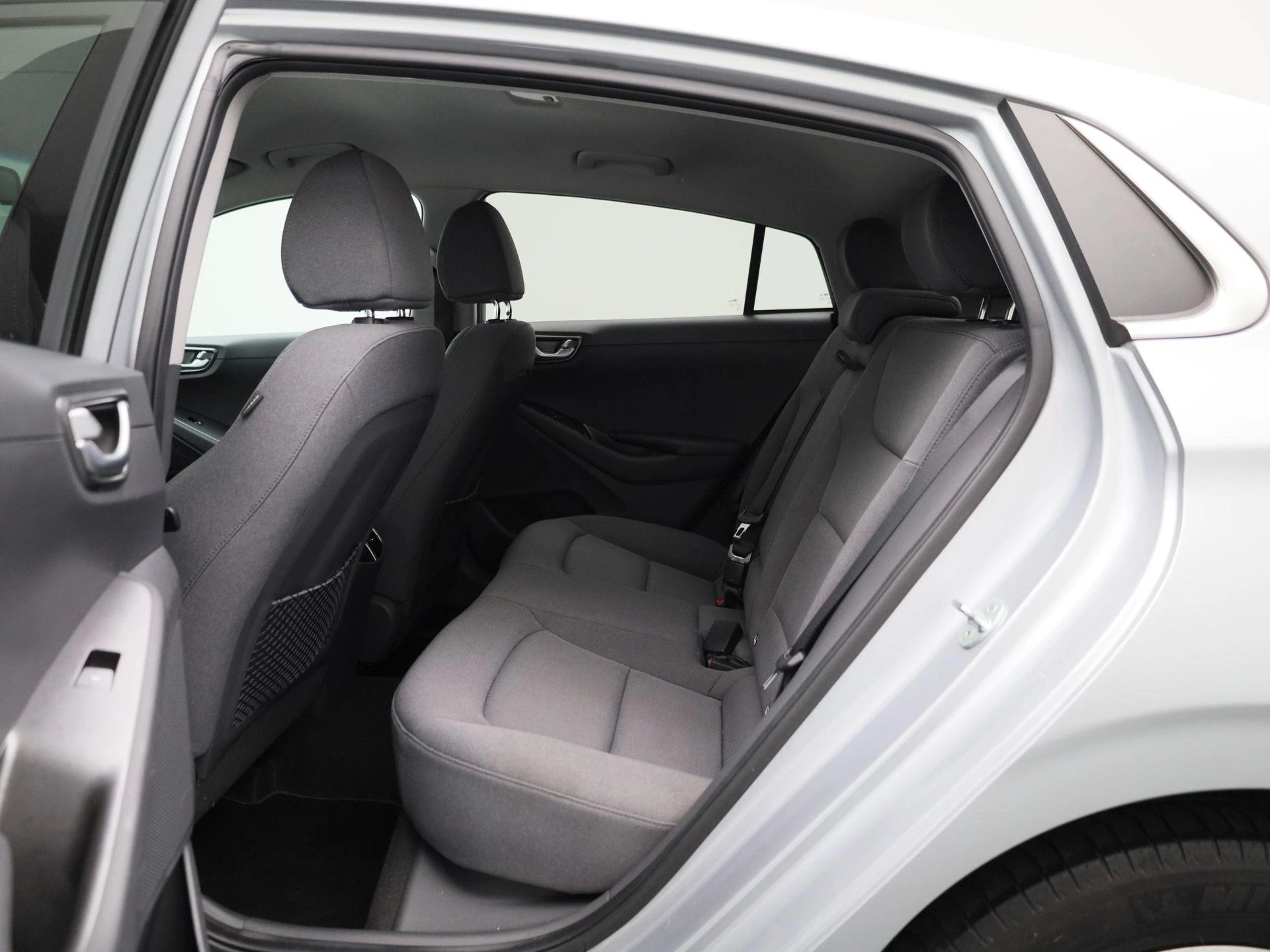 Hyundai-IONIQ-image-10