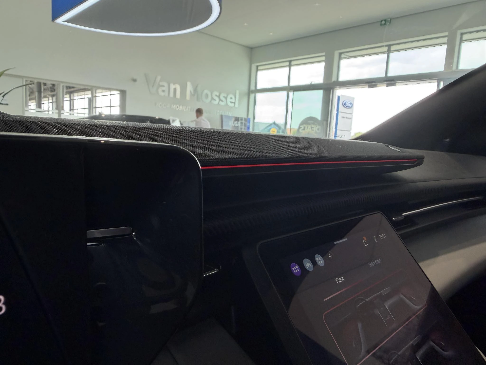 Ford-Explorer-image-37