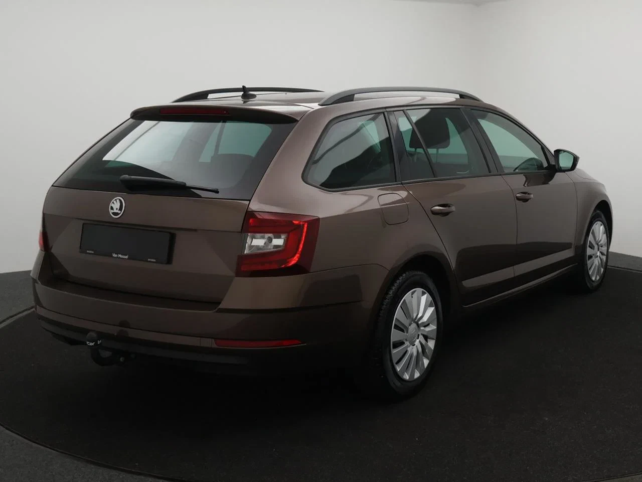 Škoda Octavia Combi 1.6TDI NAVI*TREKHAAK*AUTOCLIMA*TOUCHSCREEN