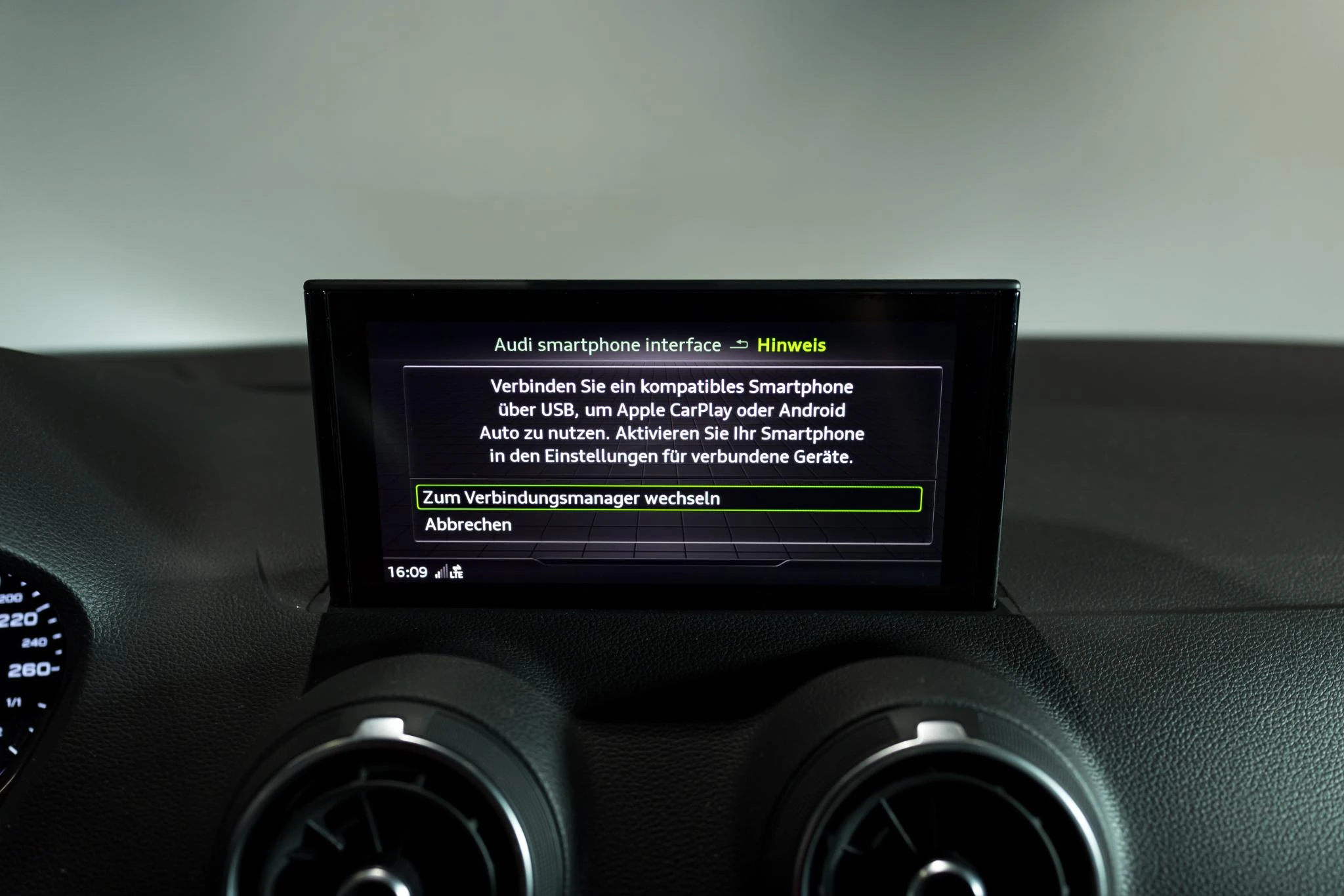 Audi-Q2-image-28