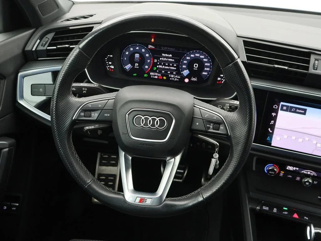 Audi-Q3-image-12