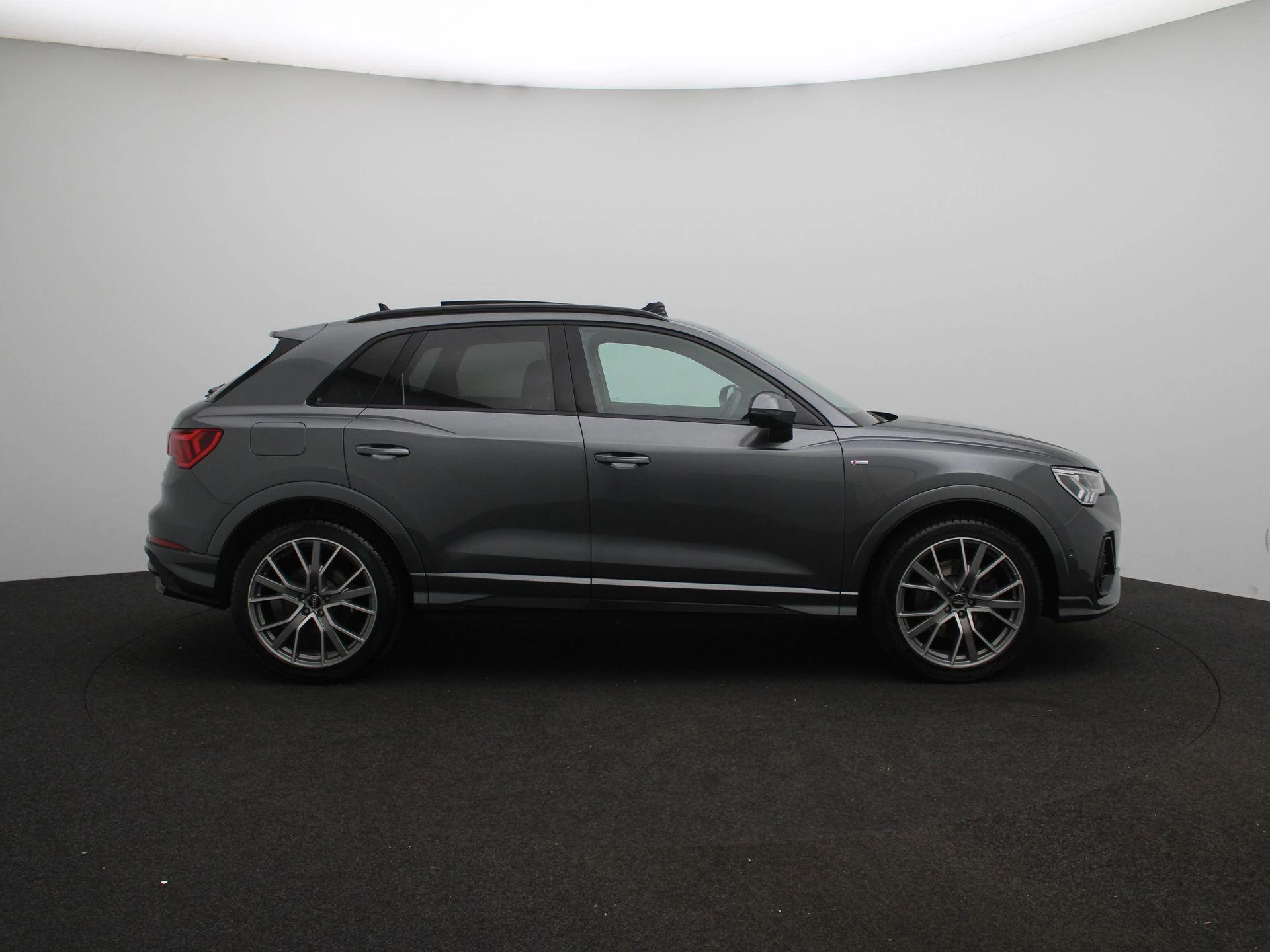 Audi-Q3-image-6