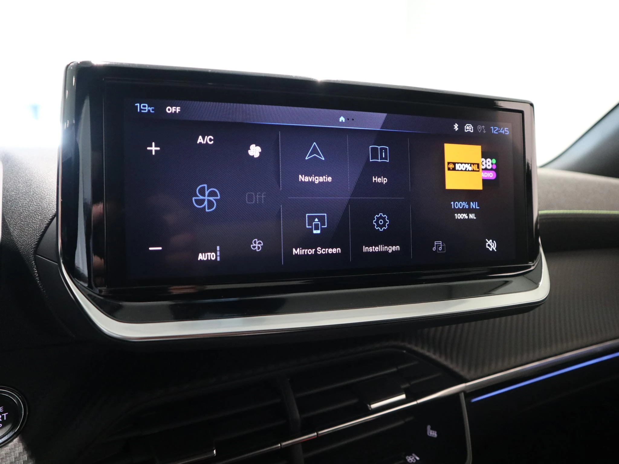 Peugeot-2008-image-12