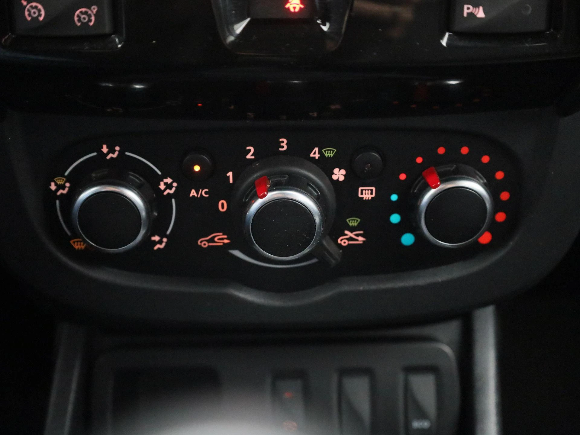 Dacia-Duster-image-16