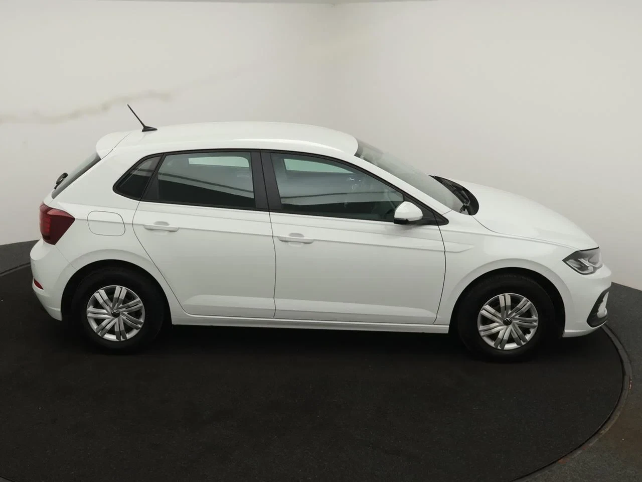 Volkswagen Polo Polo 1.0 MPI 80pk *APP CONNECT*BLTH*CRUISE*PDC*DIGITAL DASHBOARD*...