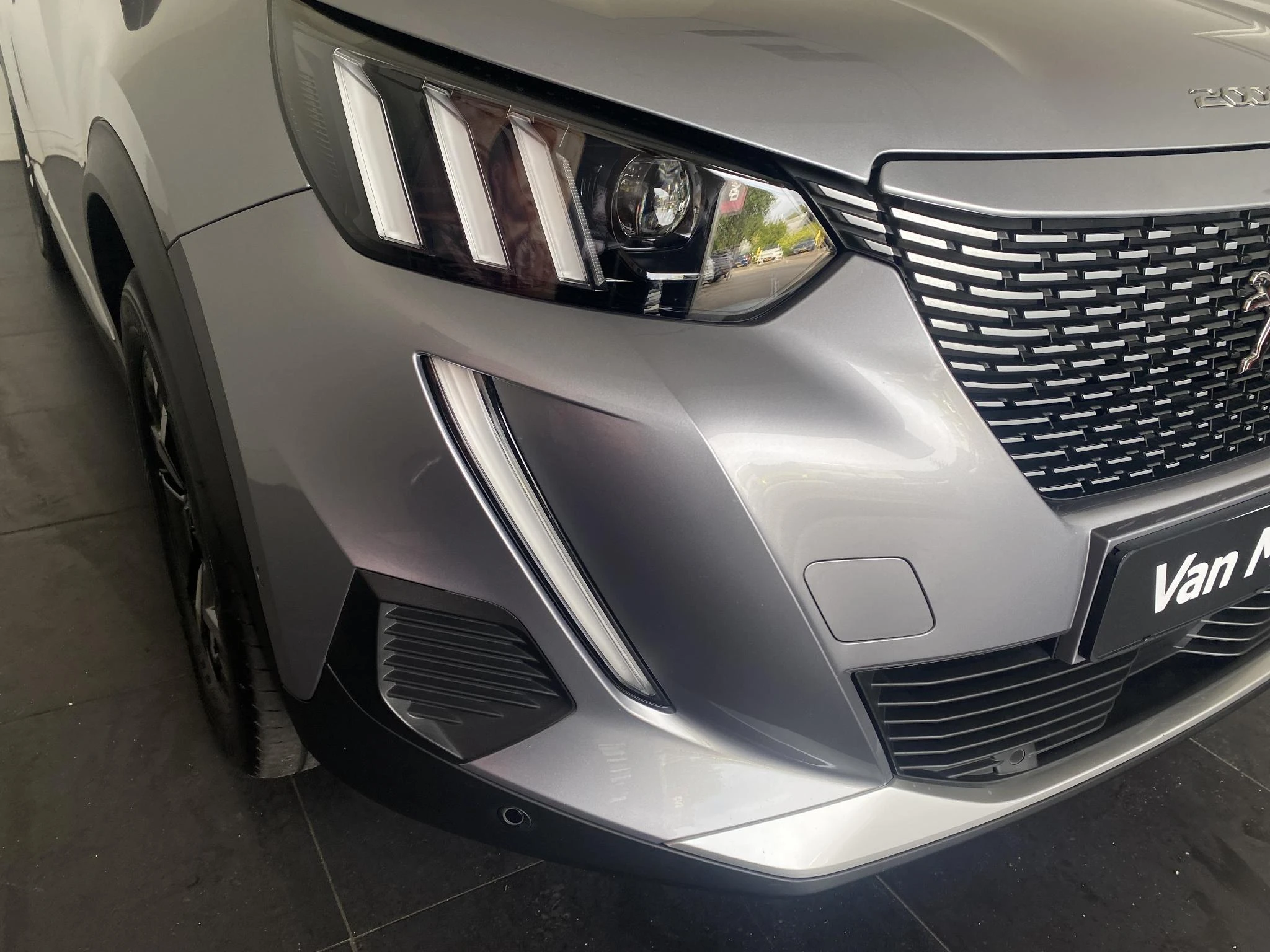 Peugeot-e-2008-image-42