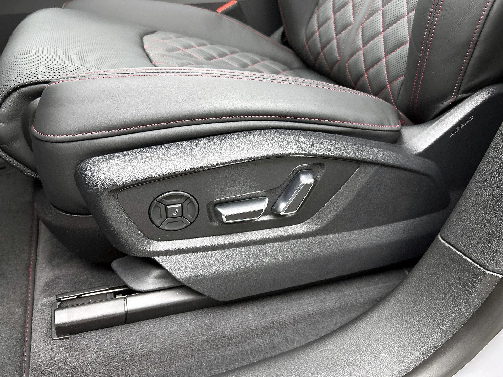 Audi-Q8-image-14