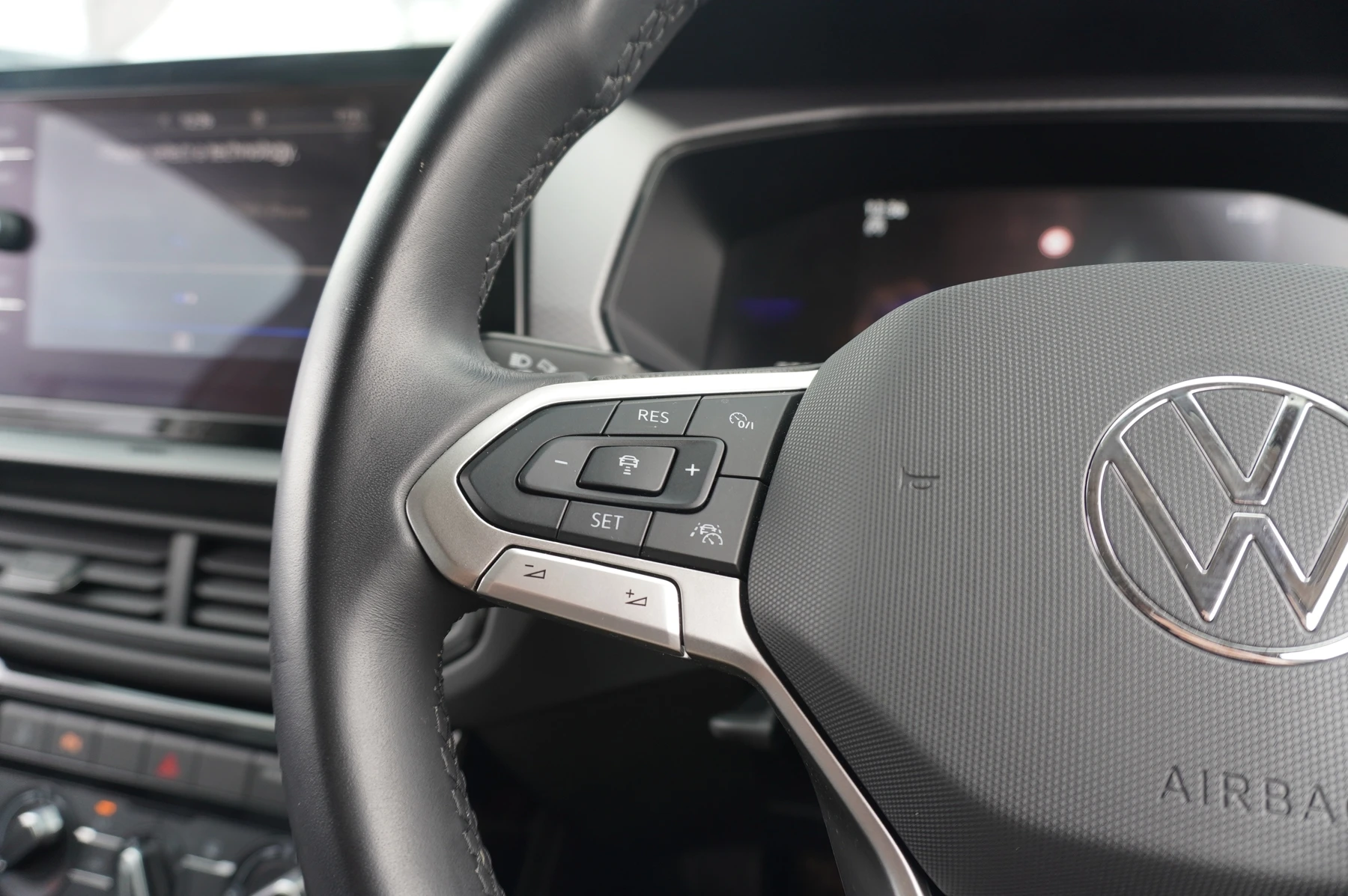Volkswagen-T-Cross-image-23