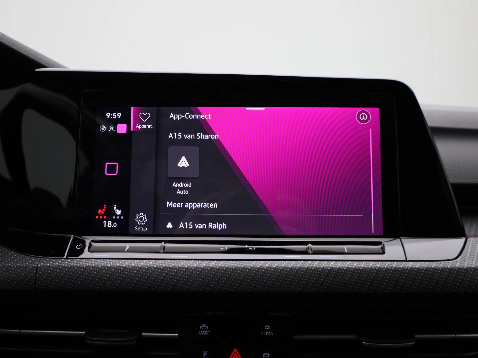 Volkswagen-Golf-image-22