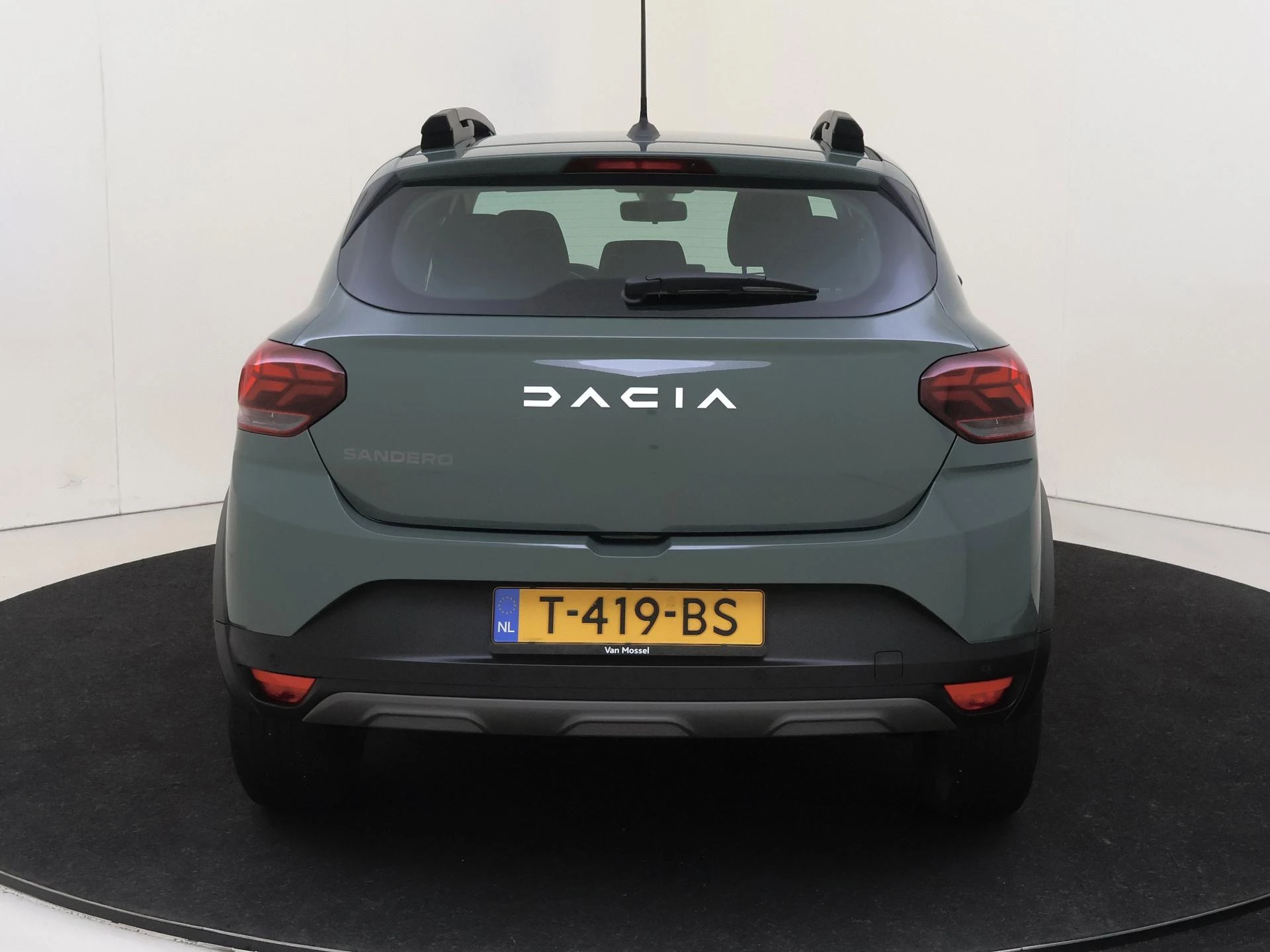 Dacia-Sandero Stepway-image-6