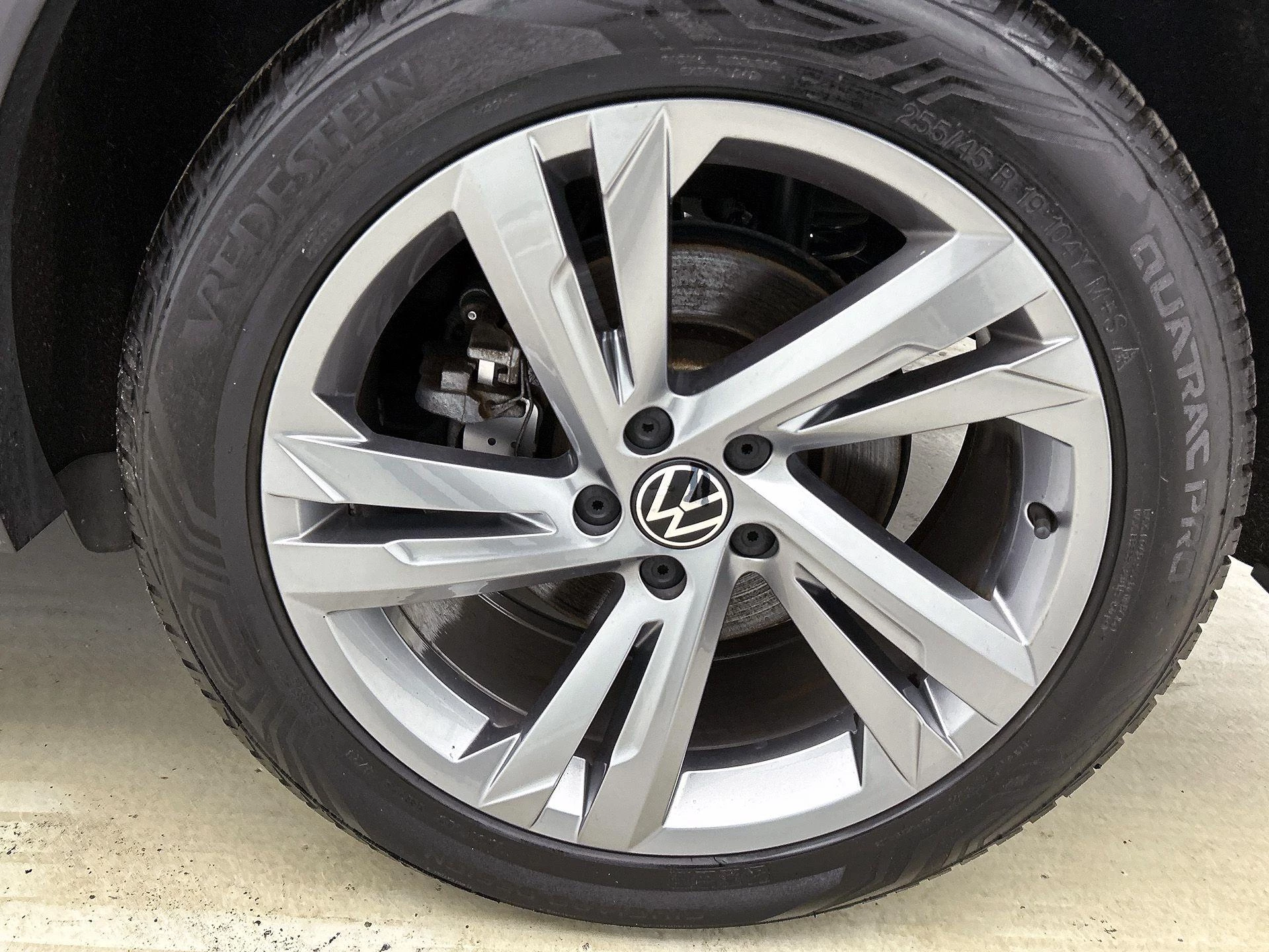 Volkswagen-Tiguan-image-31