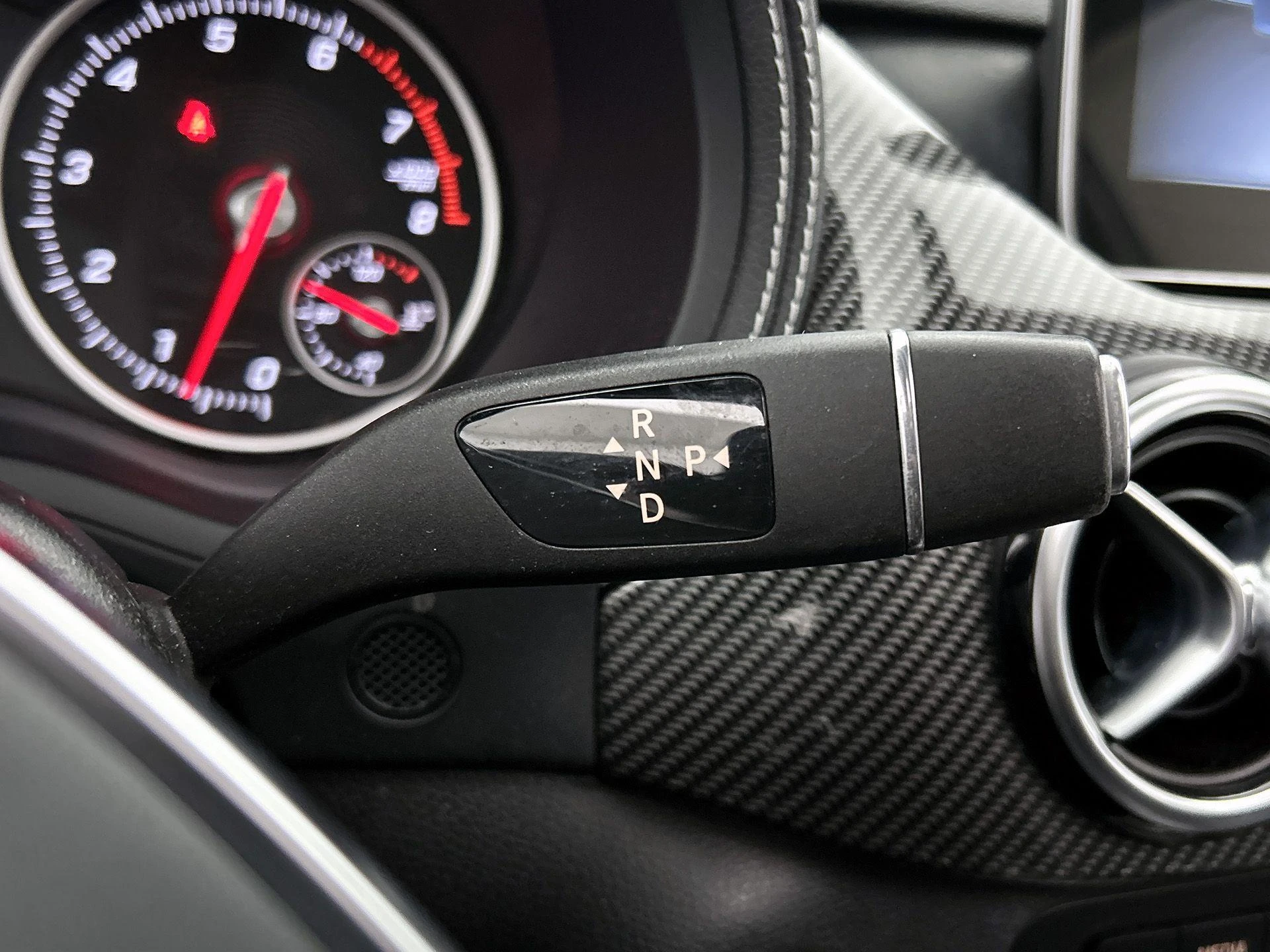Mercedes-Benz-B-Klasse-image-7