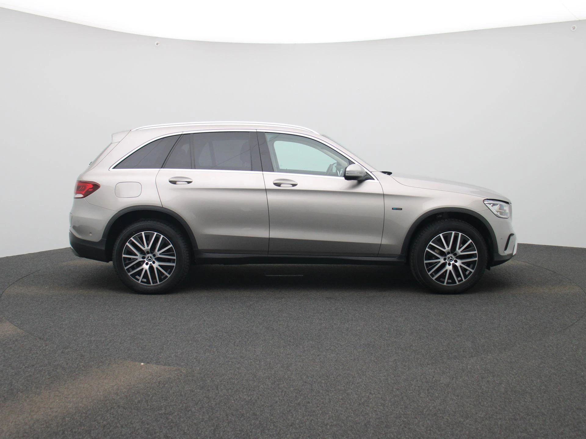 Mercedes-Benz GLC 300e 4MATIC Business Solution
