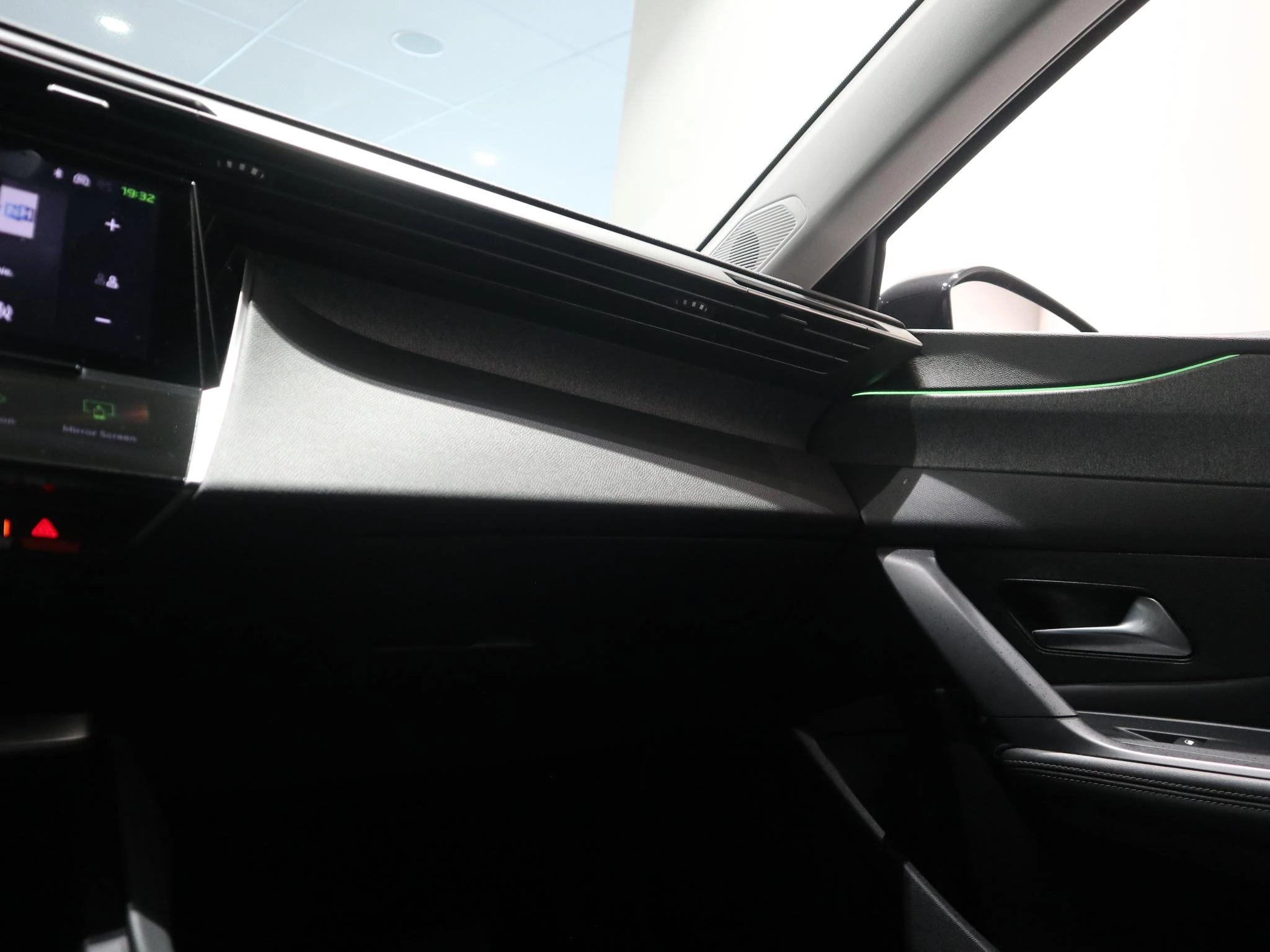 Peugeot-308-image-18