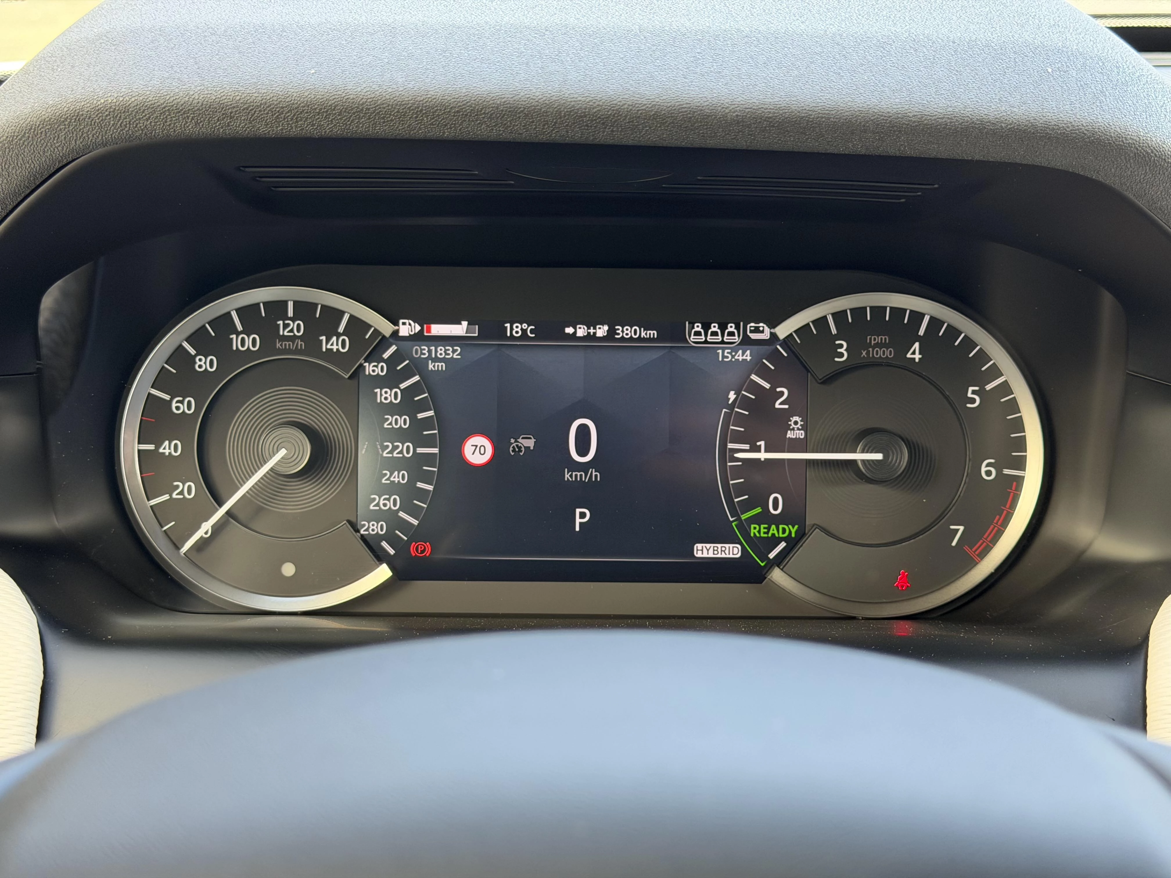 Land Rover-Discovery Sport-image-18