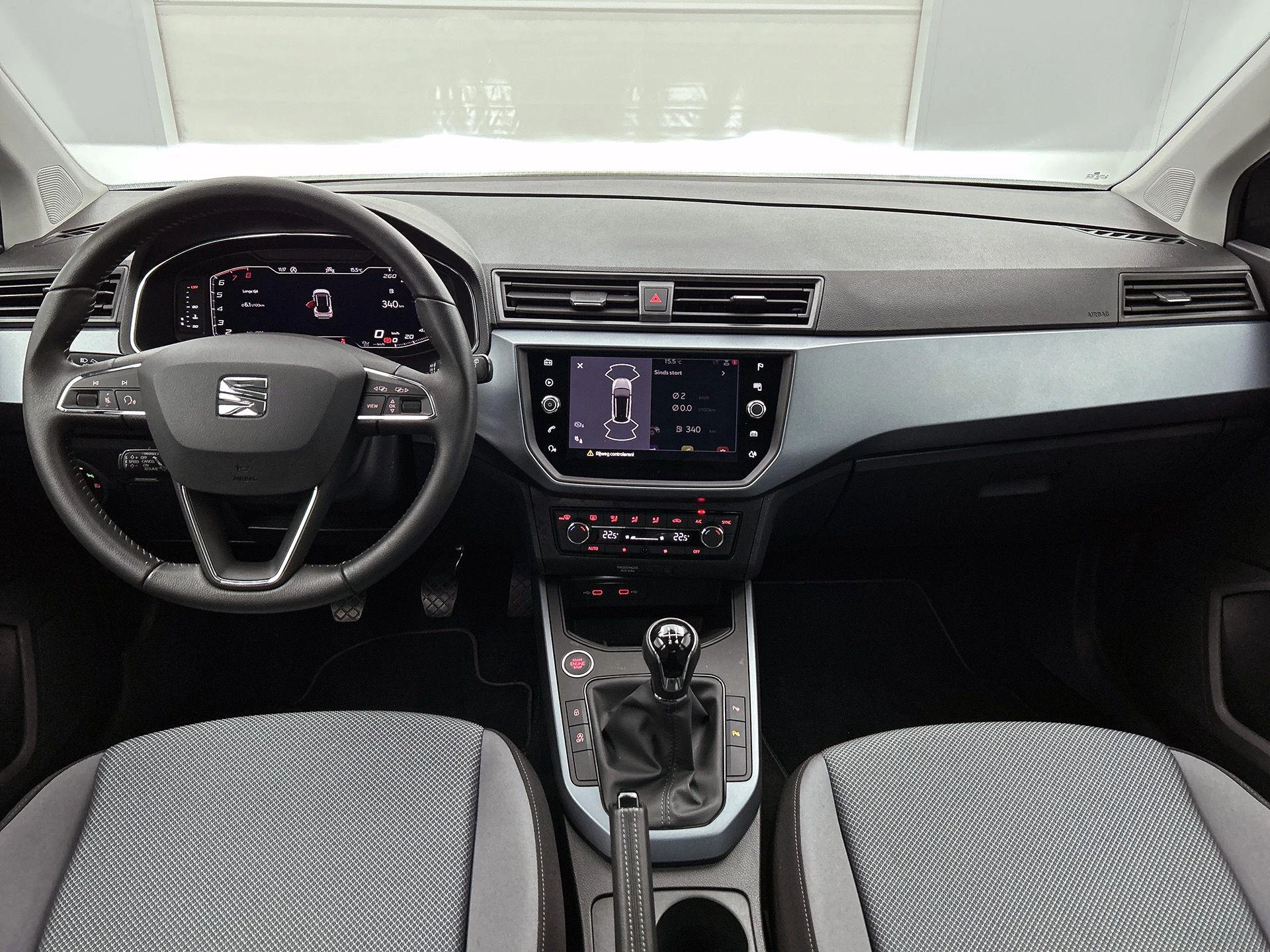 SEAT-Arona-image-23
