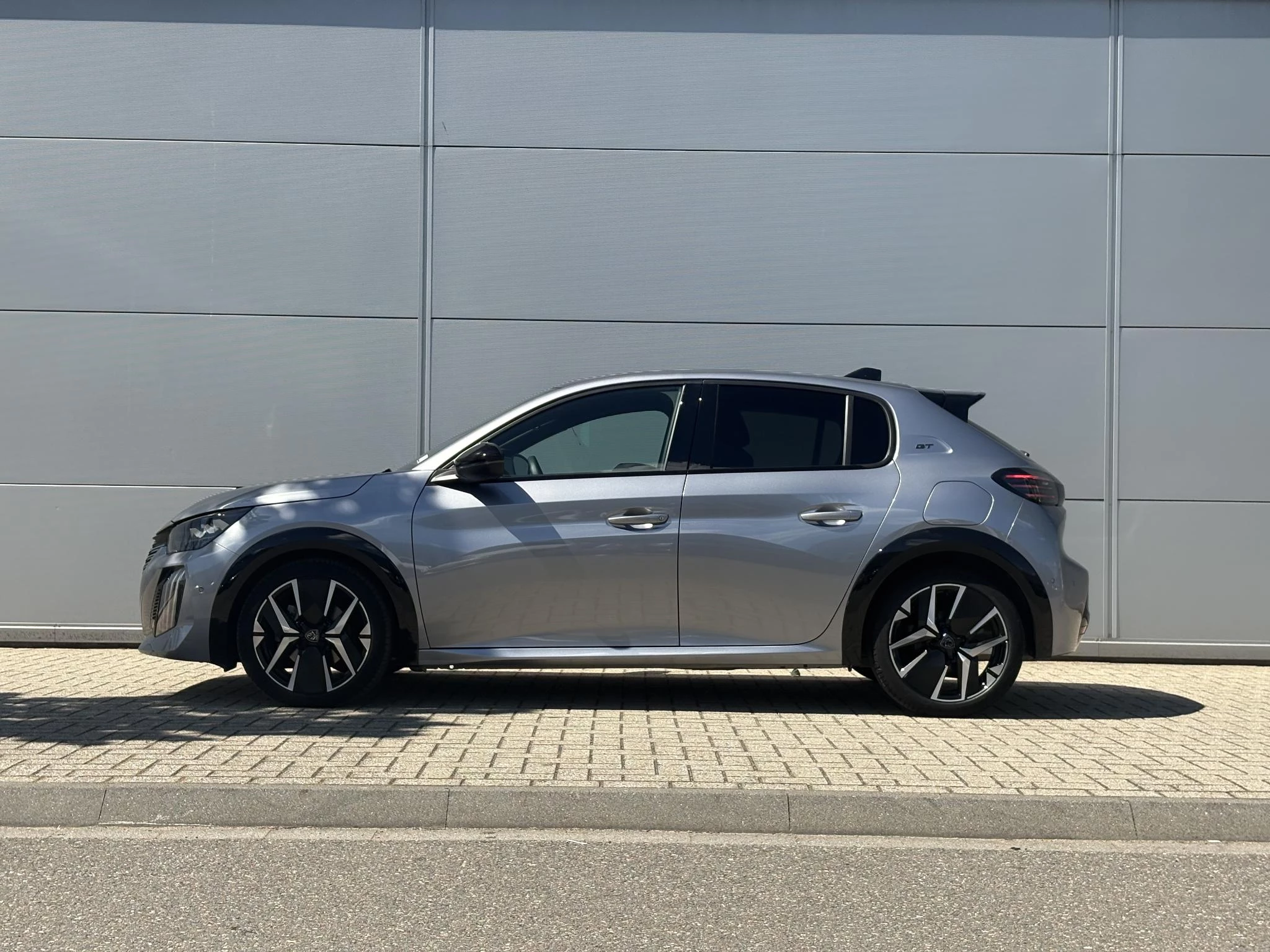 Peugeot 208 Hybrid 100 e-DSC6 GT