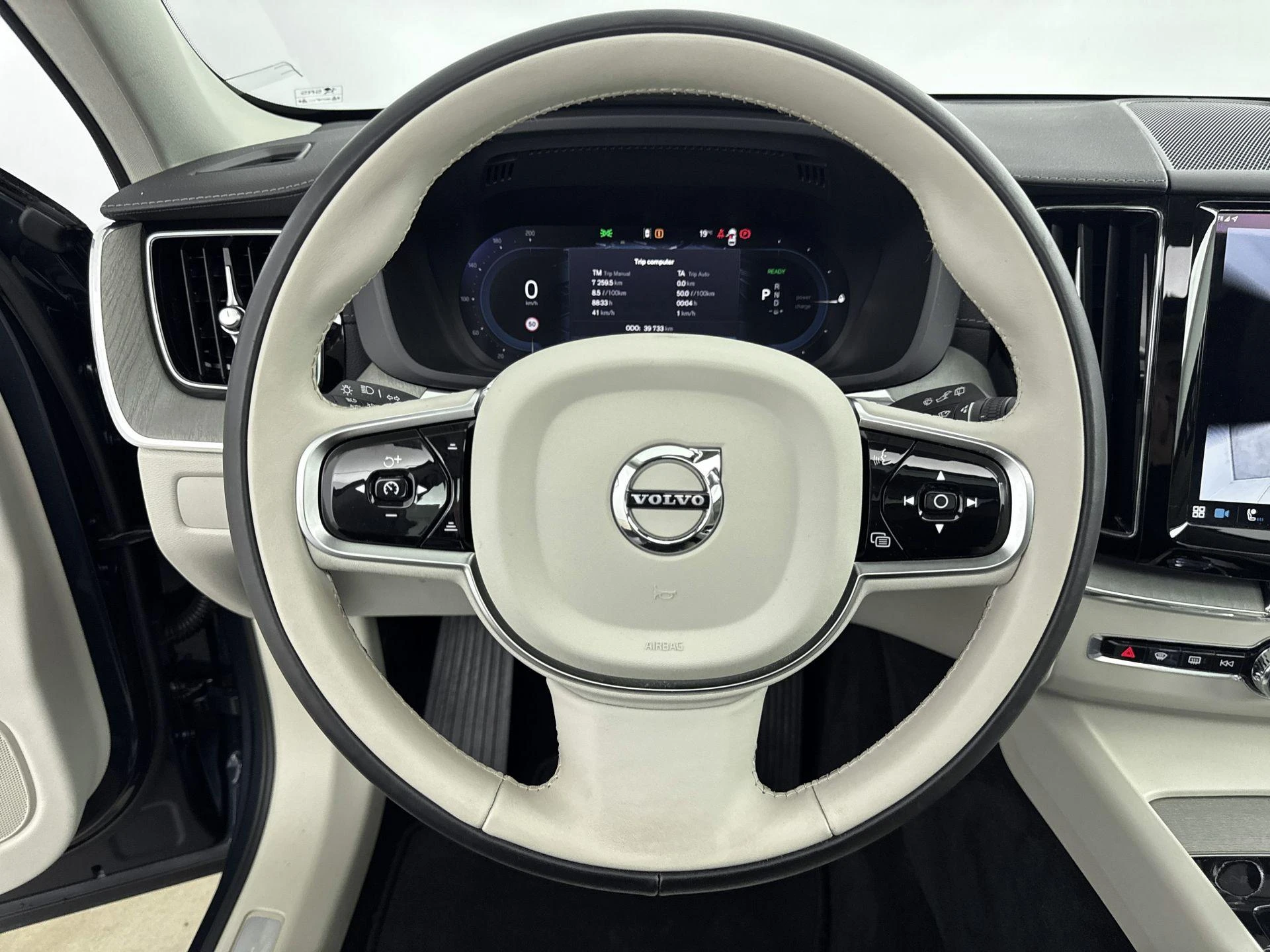 Volvo-XC60-image-21