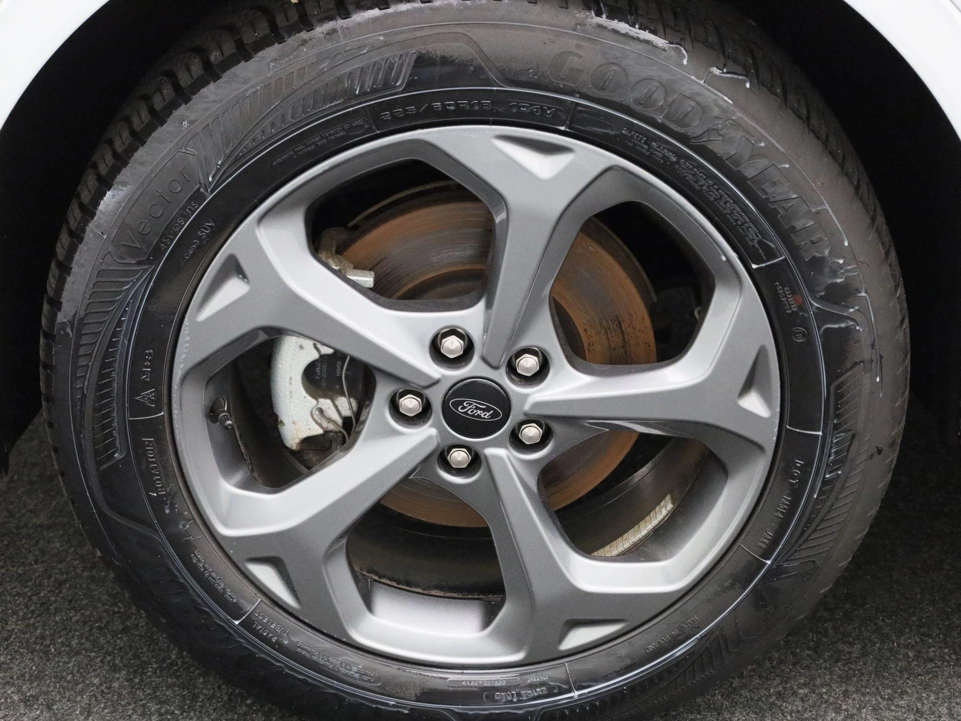 Ford-Kuga-image-12