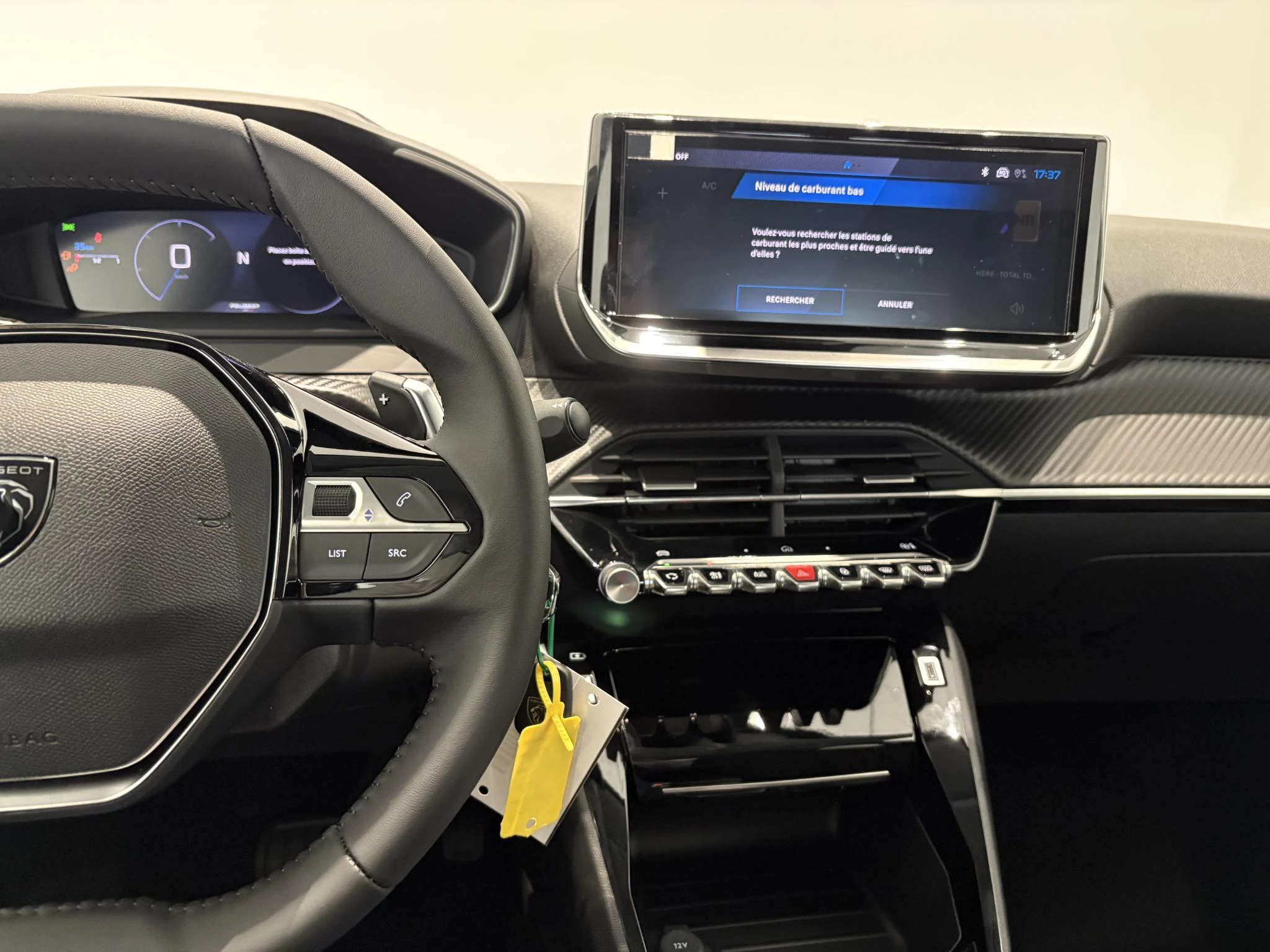 Peugeot 208 1.2 Hybrid 110 e-DCS6 Allure