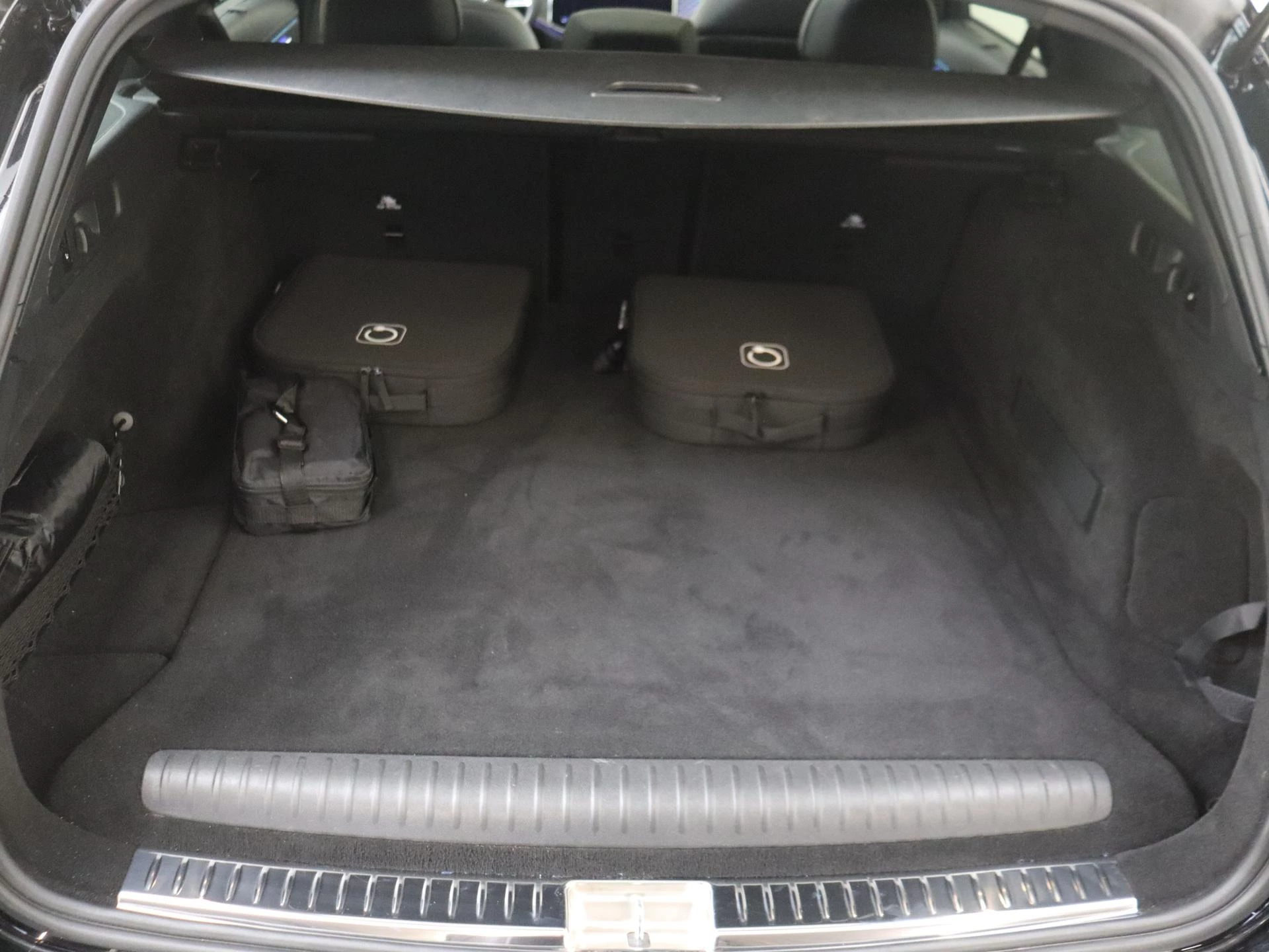 Mercedes-Benz-E-Klasse-image-28