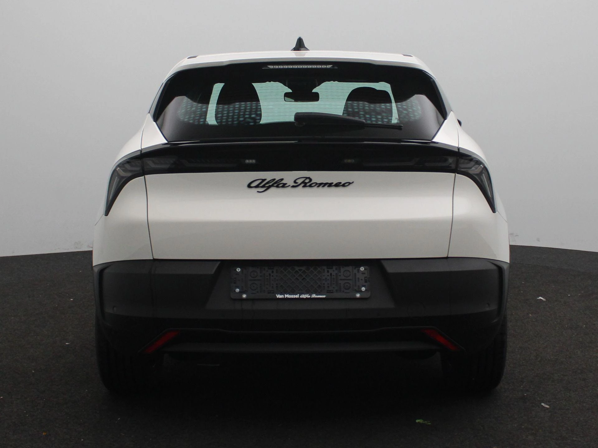 Alfa Romeo-Junior-image-4