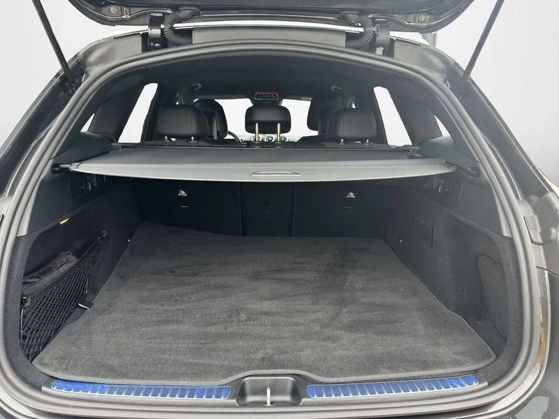Mercedes-Benz GLC 300 d 4M AMG KEYLESS DISTRONIC AHK MBUX AMG Line