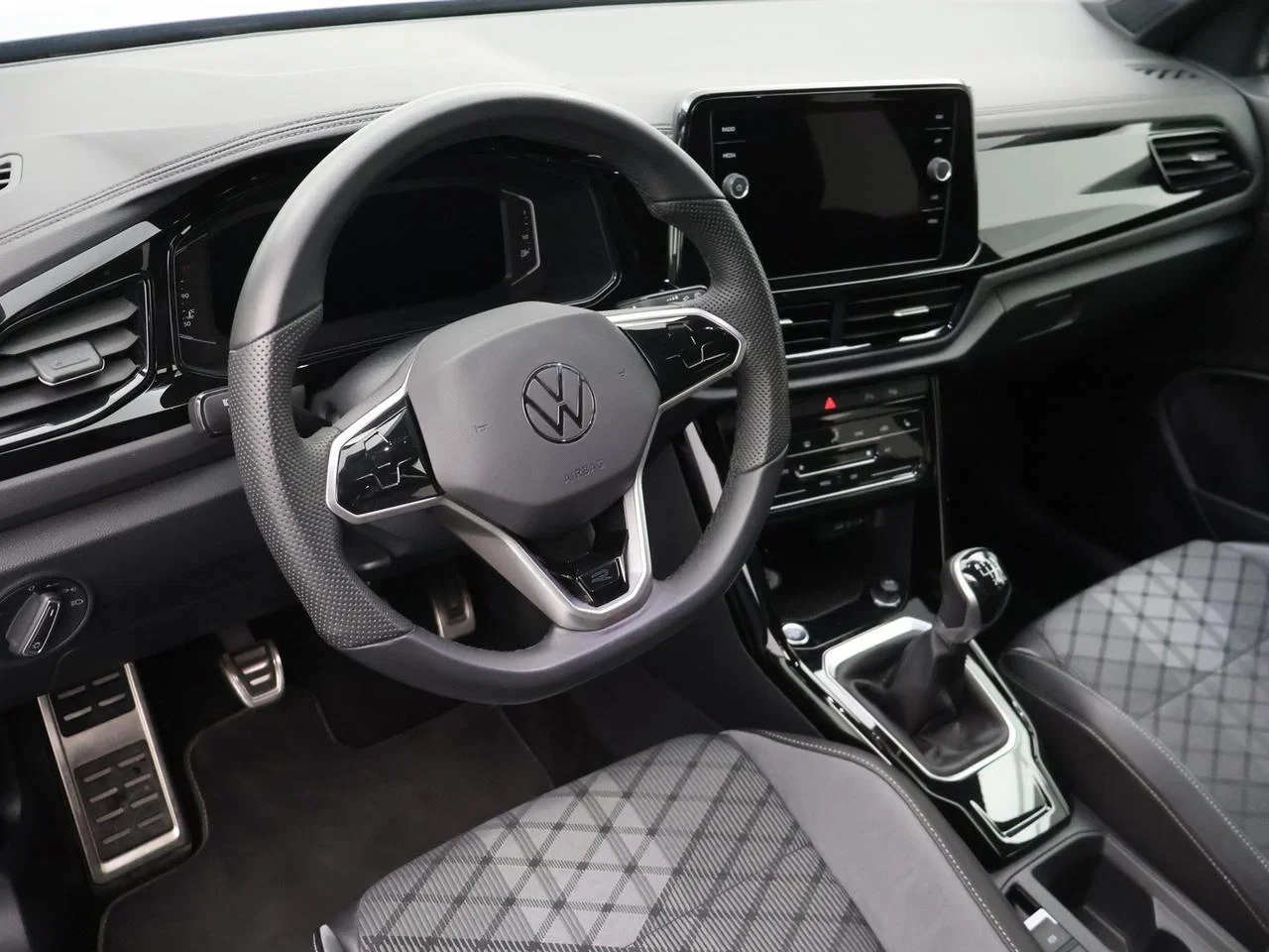 Volkswagen-T-Roc-image-9