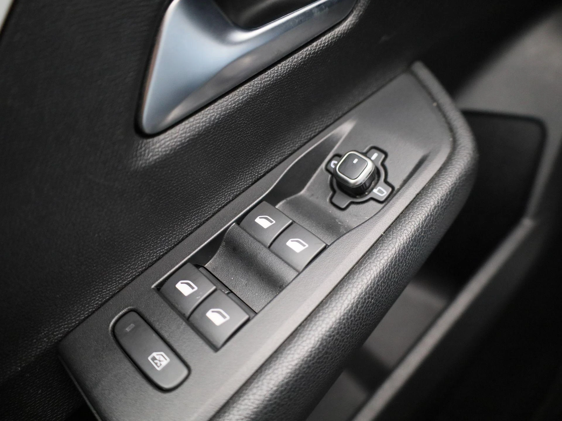 Opel-Astra-image-19