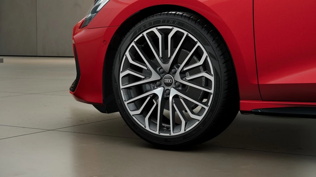 Audi A3 Sportback 35 TFSI UPE 57.400 S line Matrix 19"