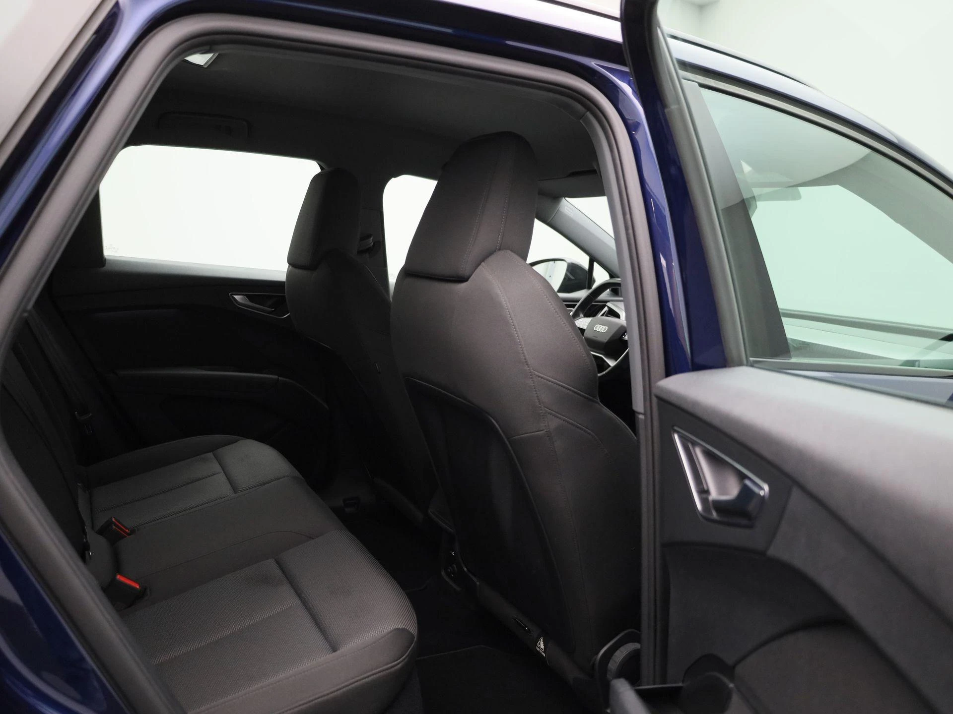 Audi-Q4 e-tron-image-39