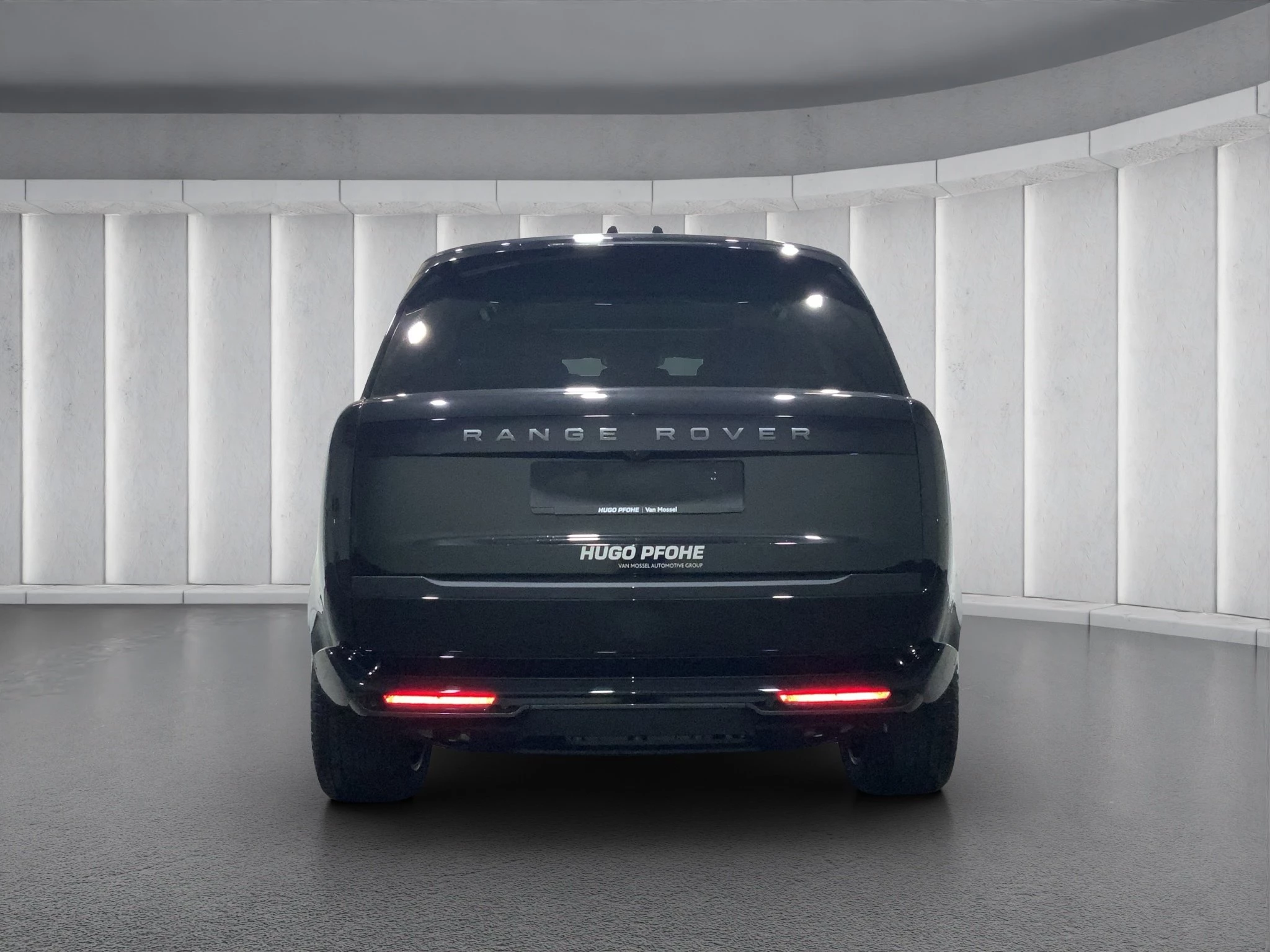 Land Rover-Range Rover-image-2
