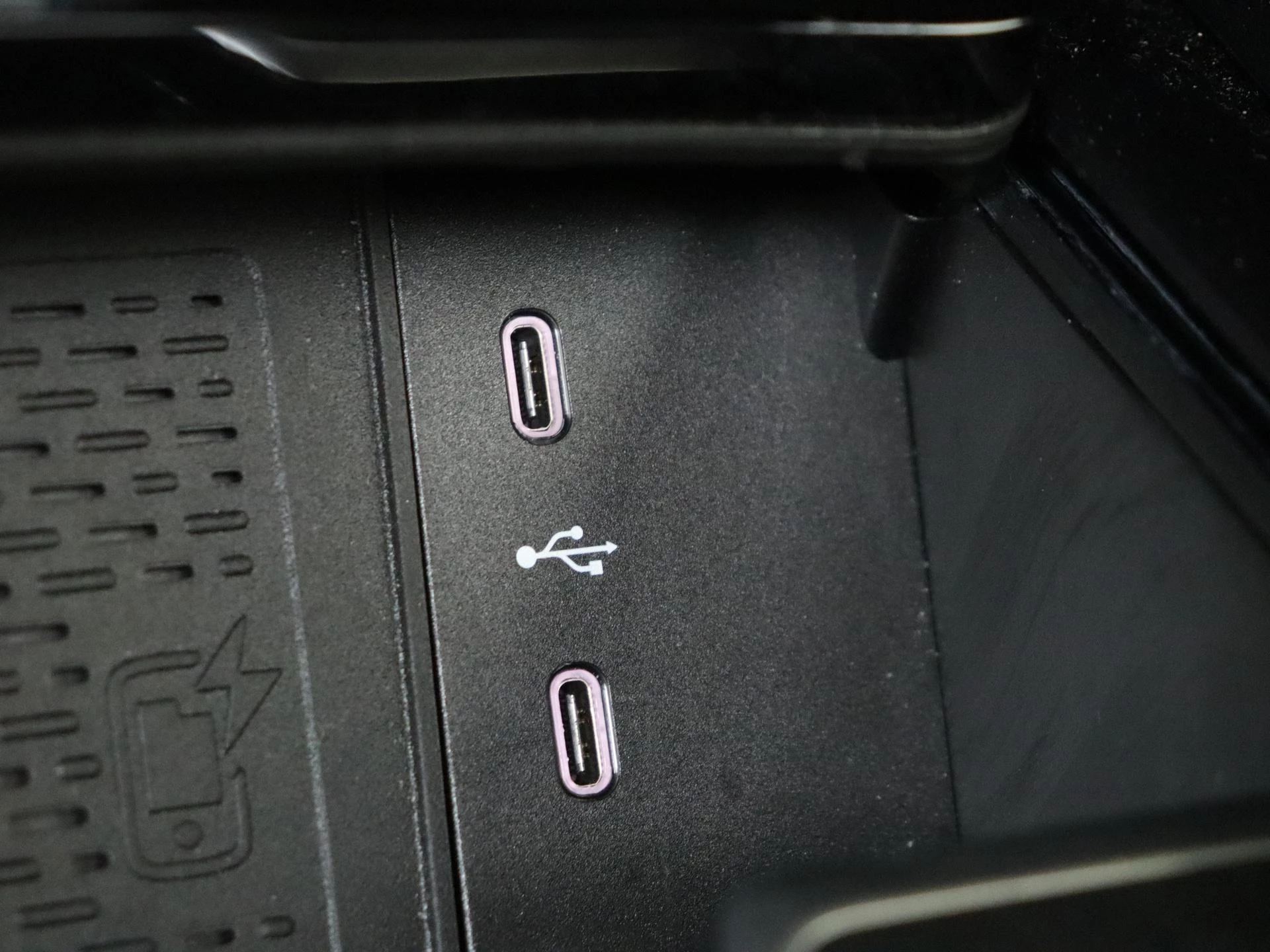 Mercedes-Benz-GLE-image-24